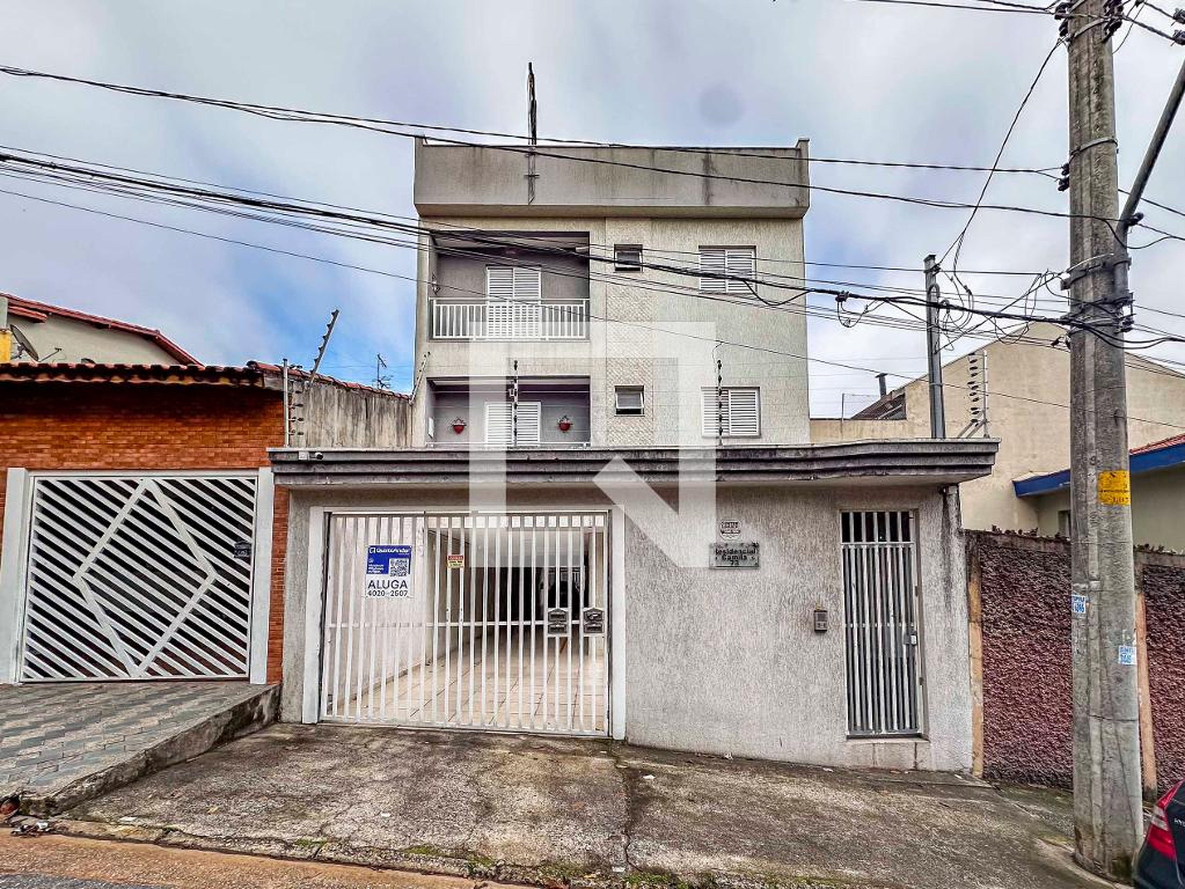 Fachada Condomínio em Rua Descalvado, 73