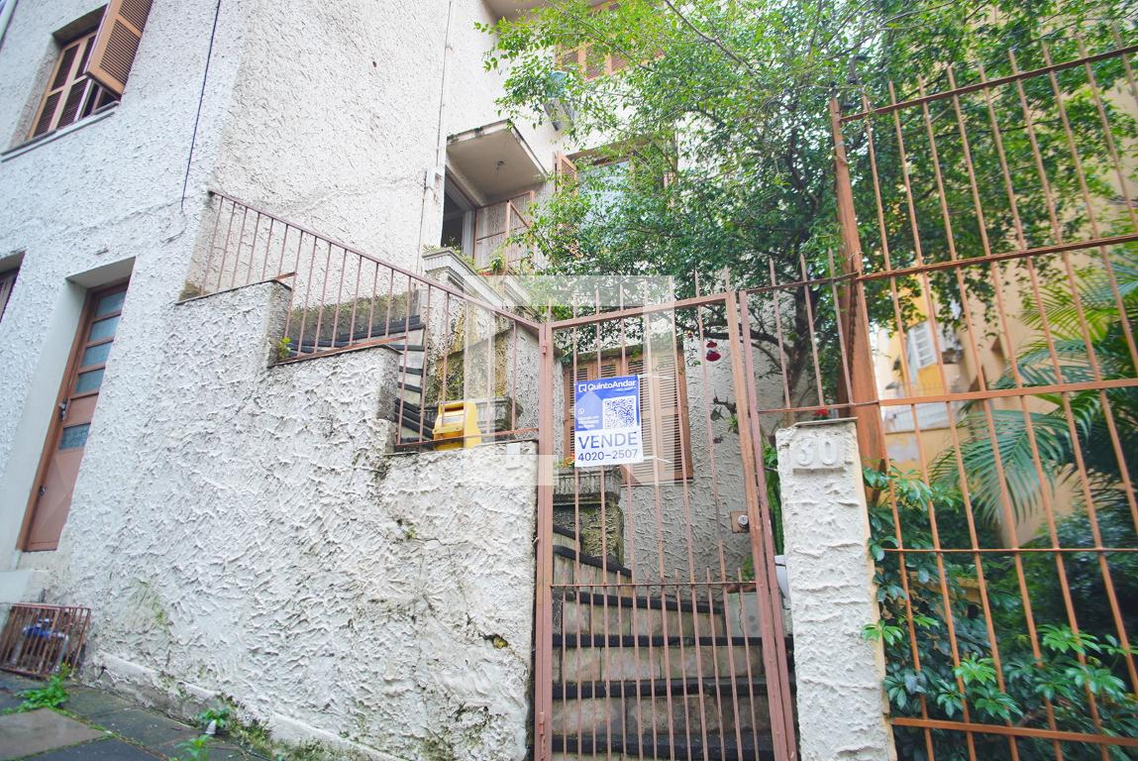 Fachada Condomínio em Rua Comendador Rheingantz, 30