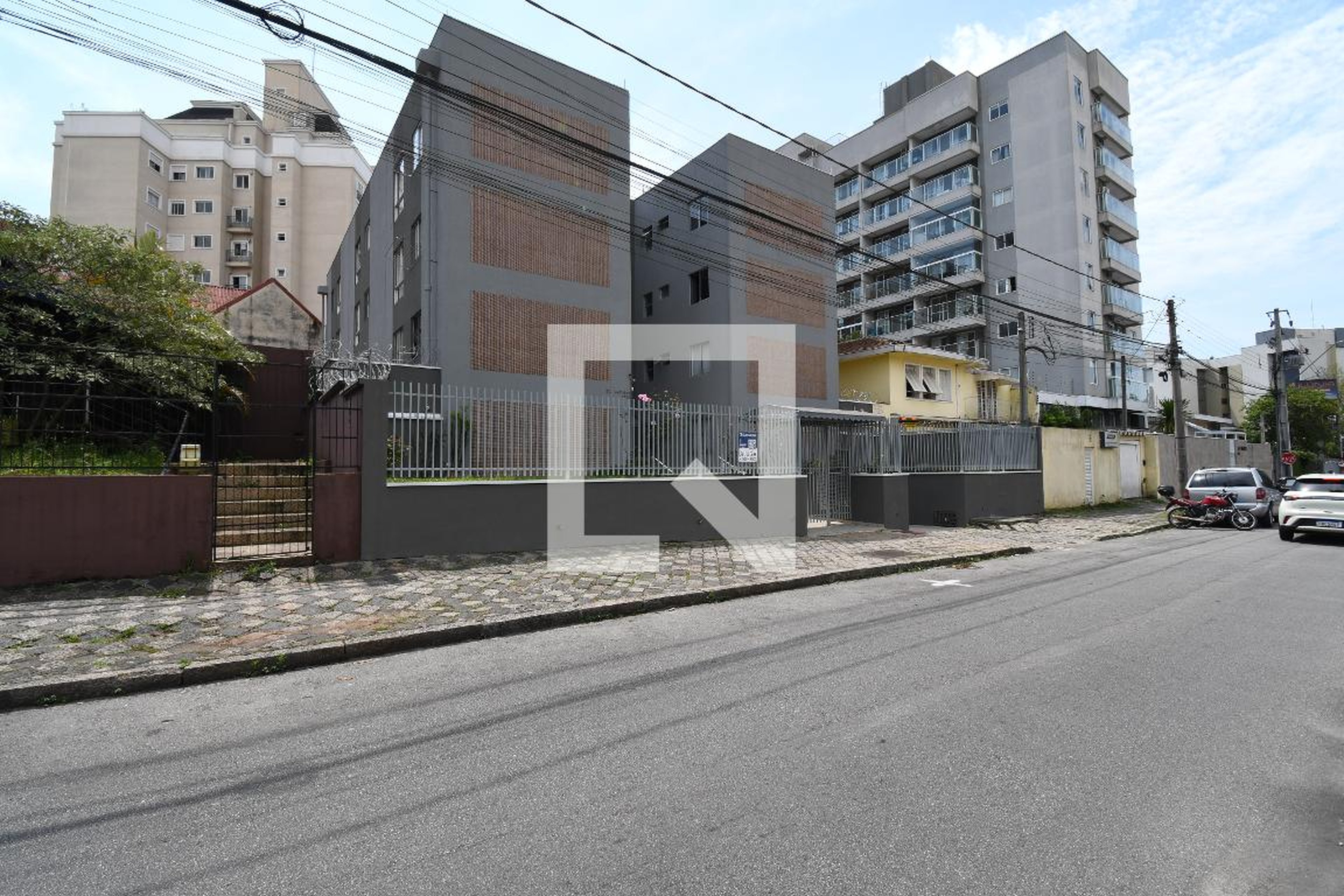 Fachada Condomínio em Avenida Sete de Setembro, 1700