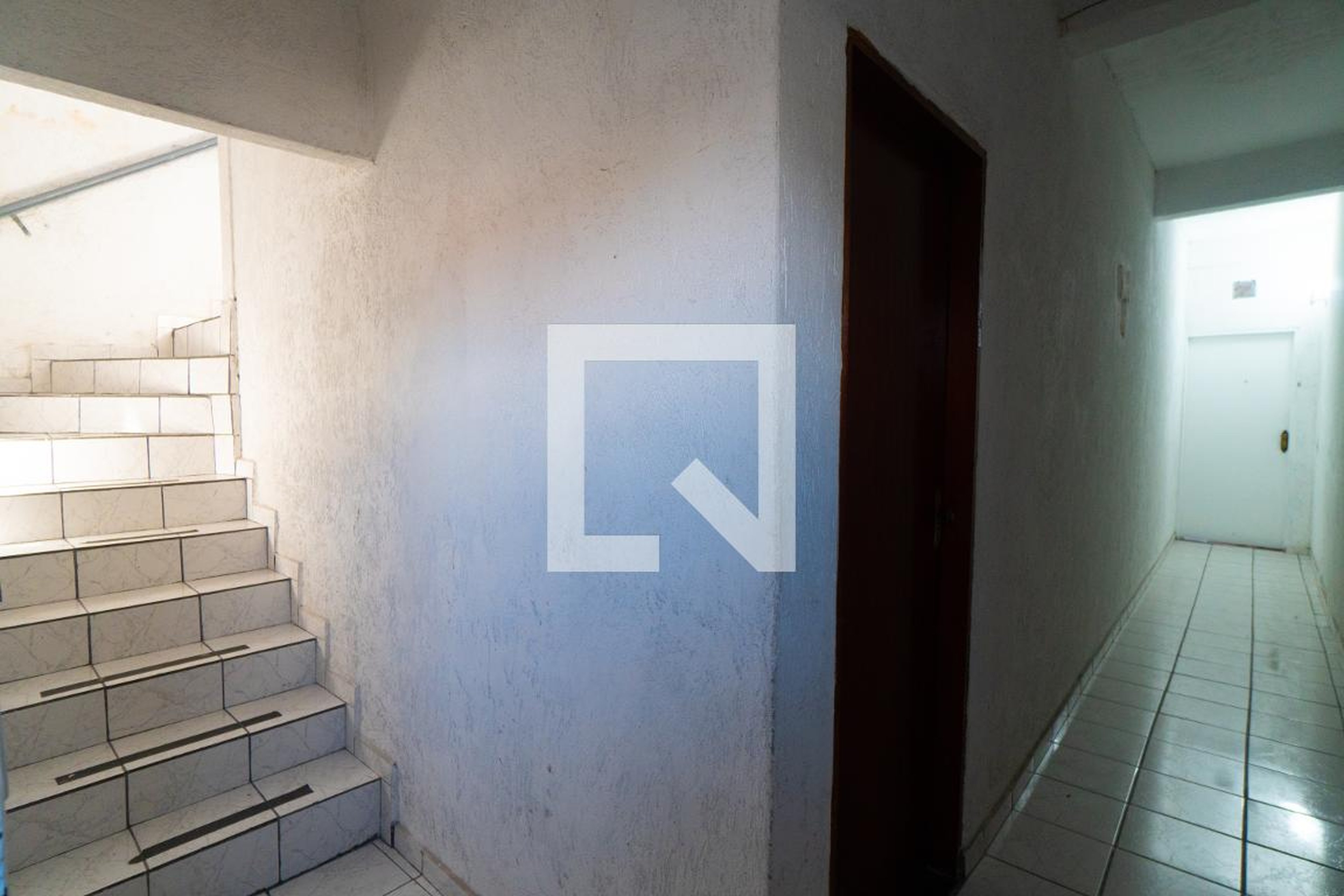Hall - null
