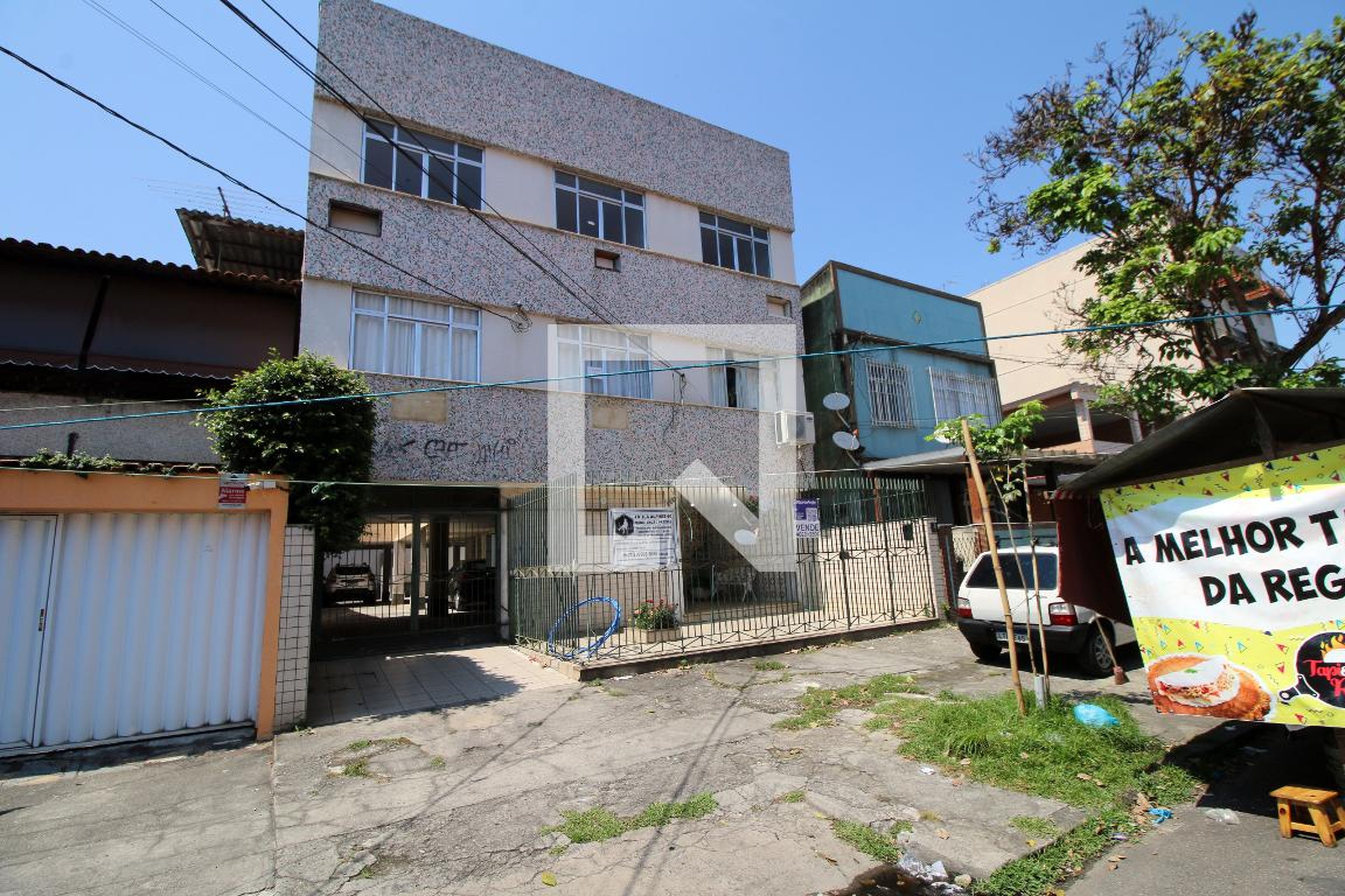 Fachada do Prédio Condomínio em Rua General Silveira Sobrinho, 355