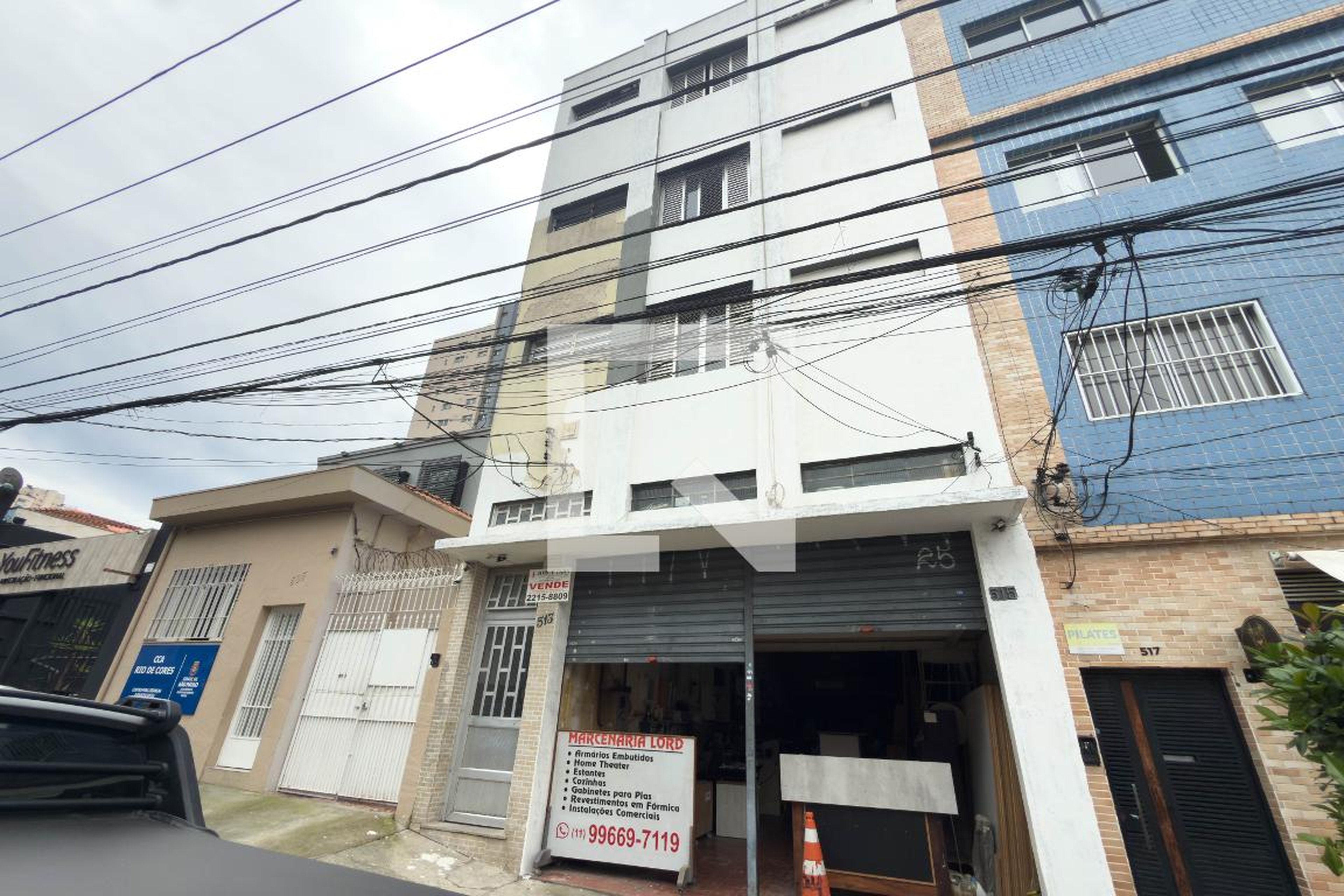 Fachada Condomínio em Rua Lord Cockrane, 1