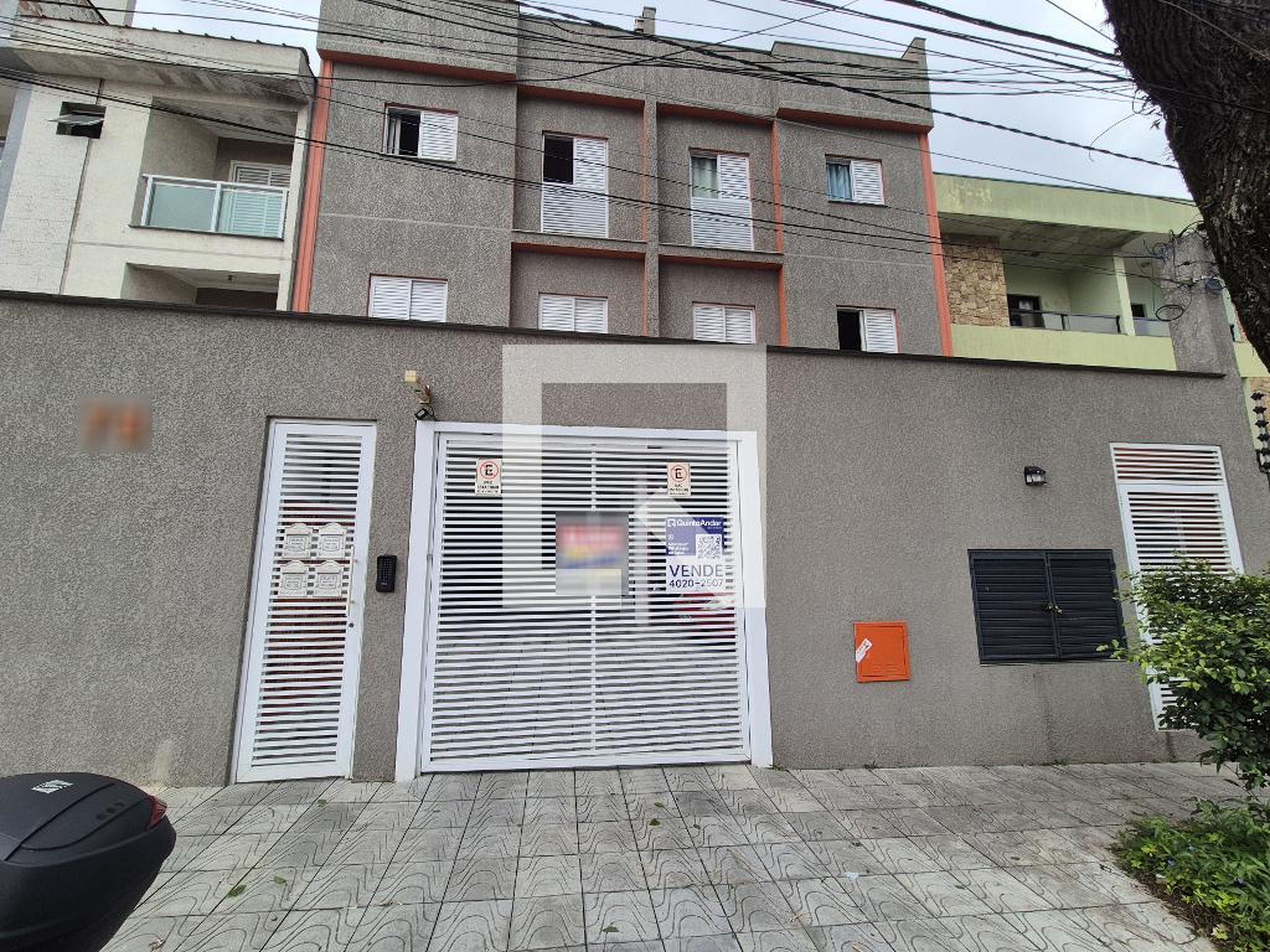 Fachada Condomínio em Rua Coroados, 78