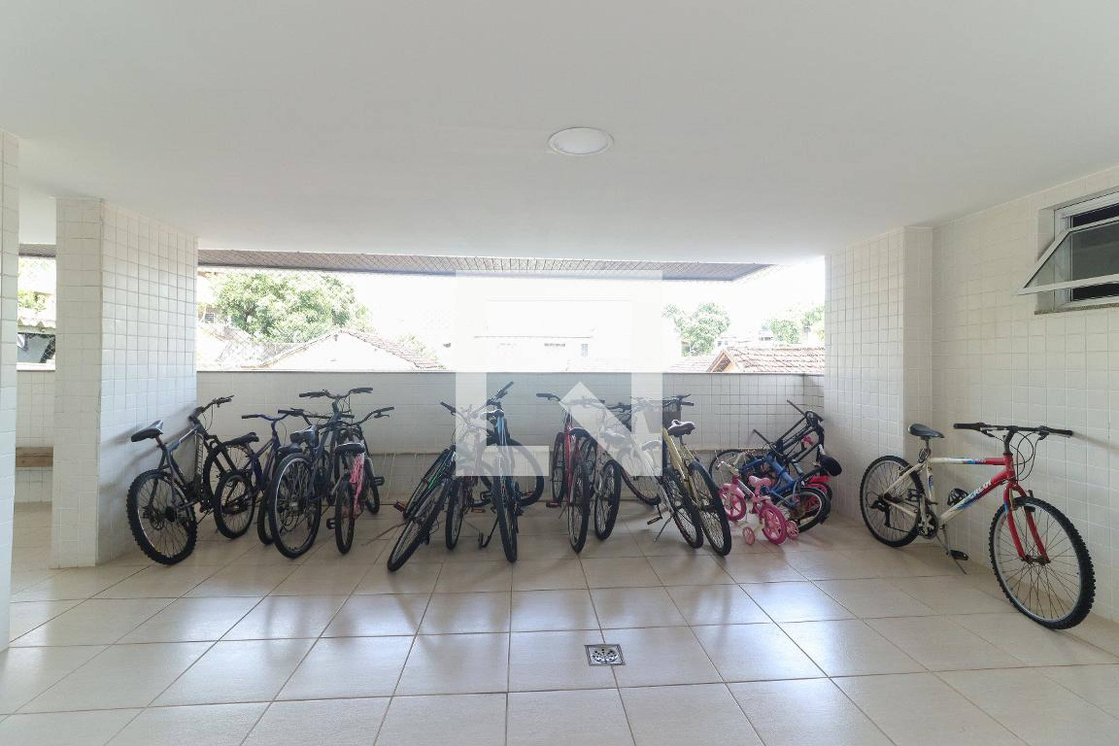 Bicicletário - Edifício Torremolinos