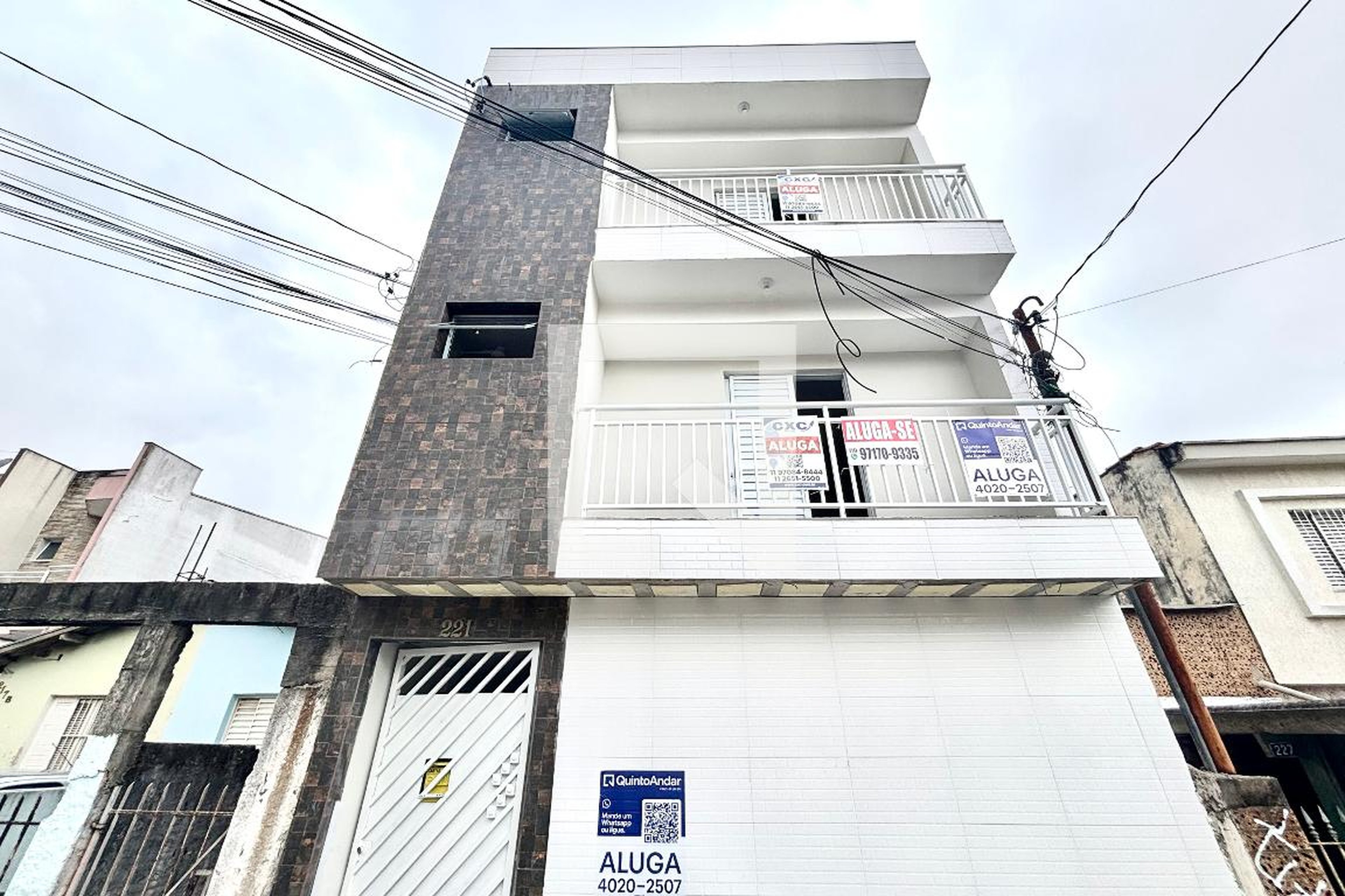 Fachada Condomínio em Rua Doutor Fontes de Resende, 221