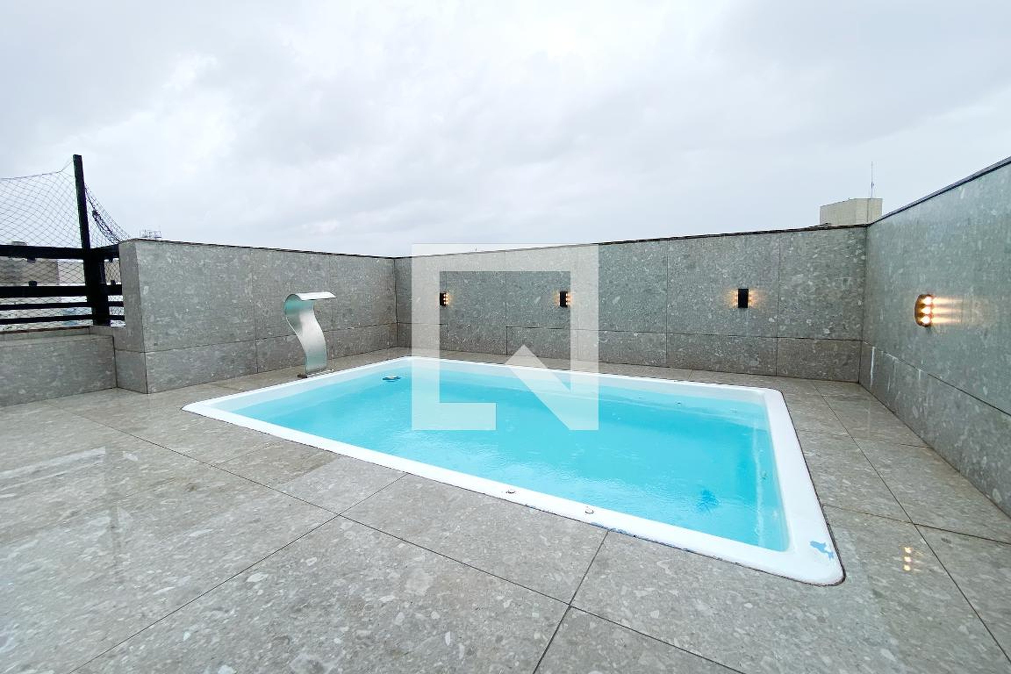 Piscina - Edifício Ville Franche