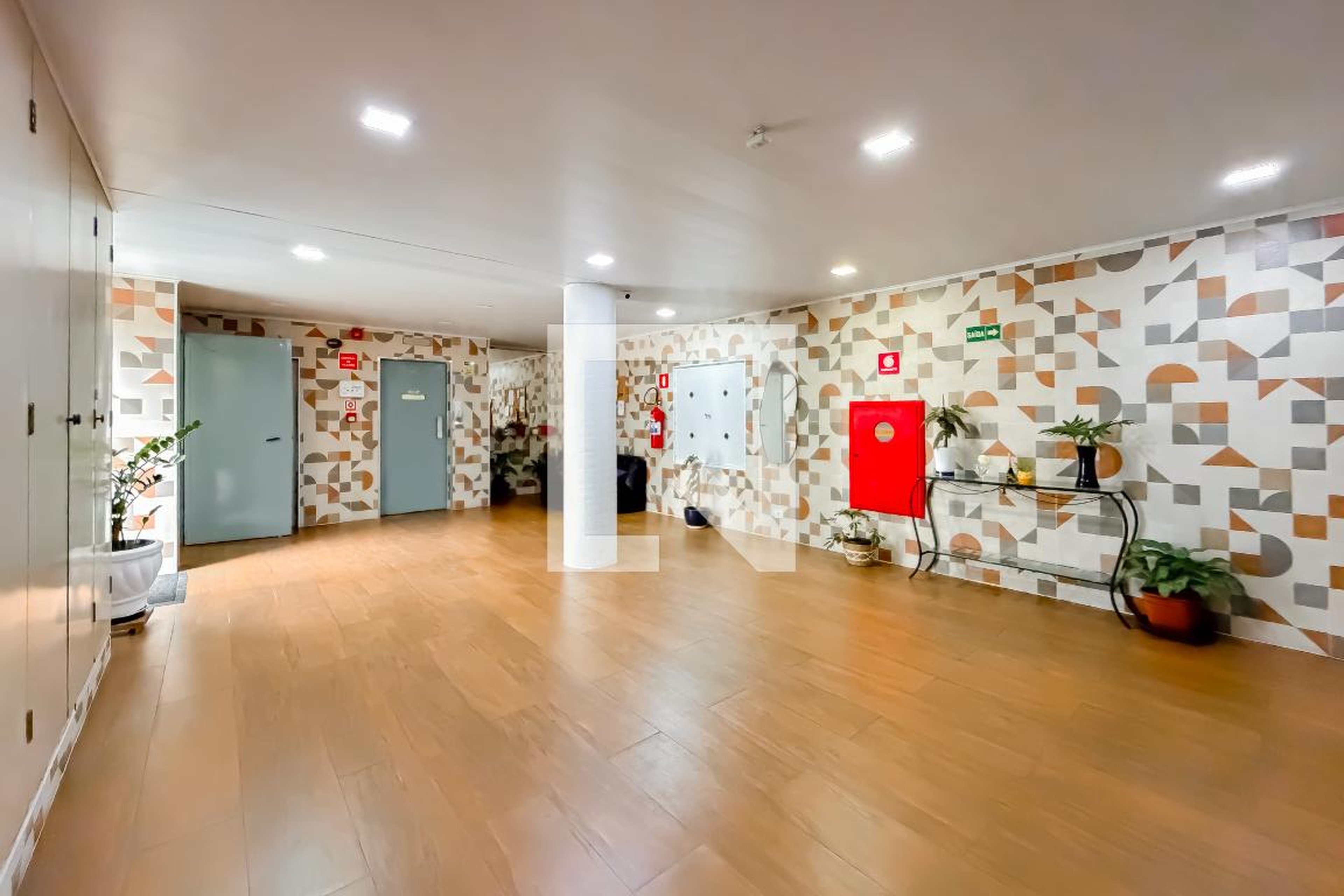 Hall Social Condomínio em Rua da Independência, 661