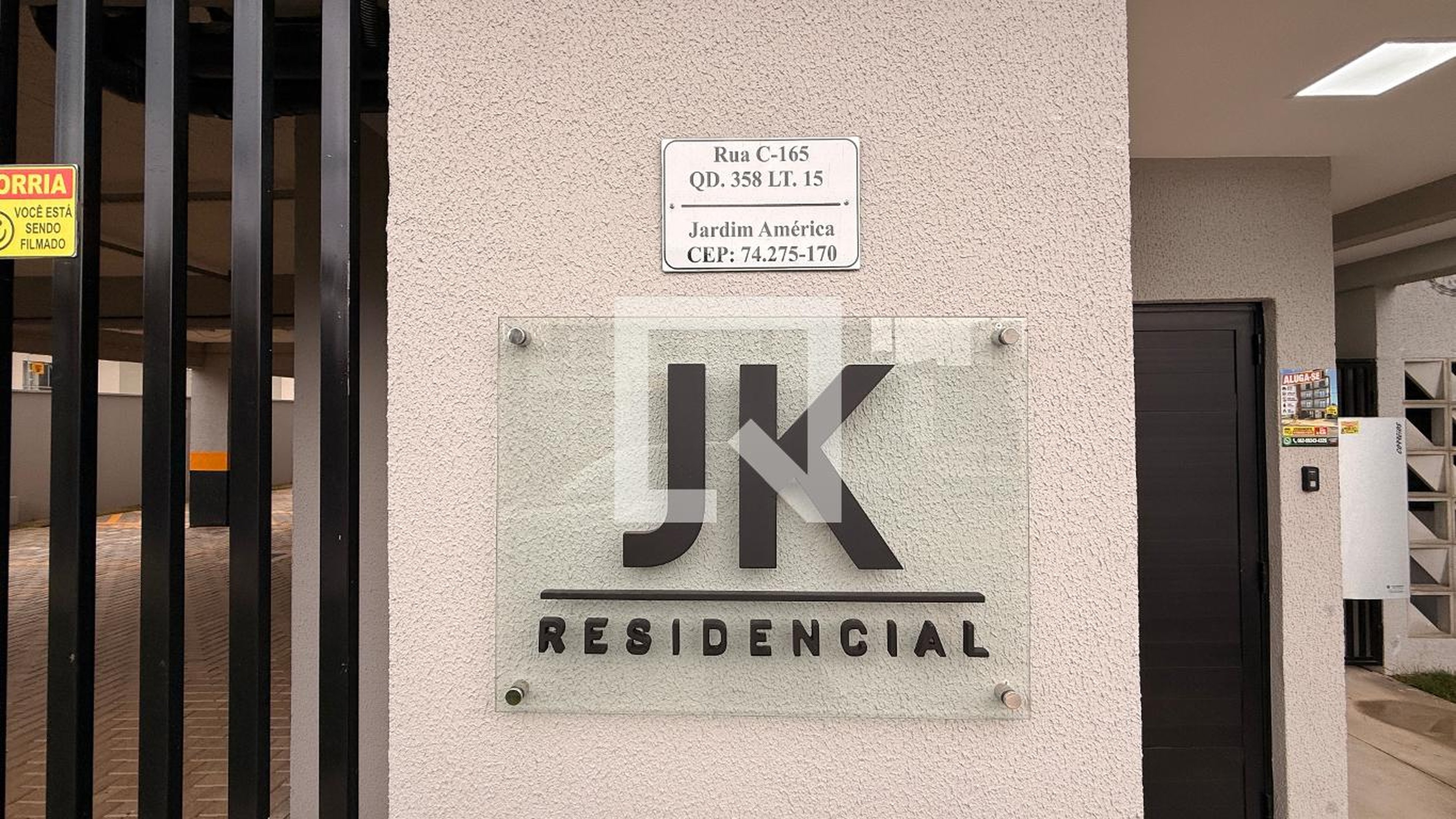 Fachada do Prédio Condomínio em Rua C-237, 165