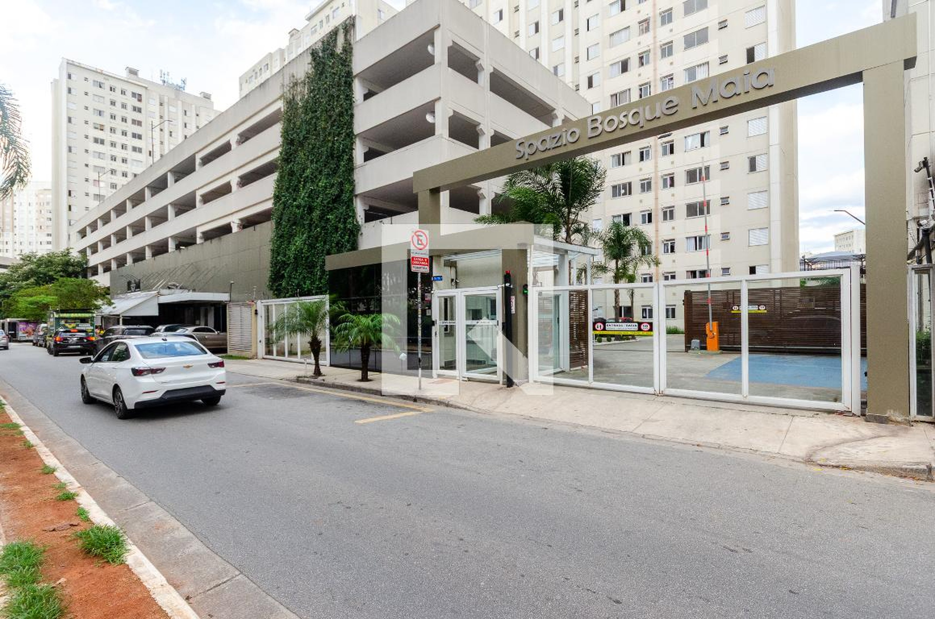 Fachada Condomínio em Avenida Aparecida do Rio Negro, 1206