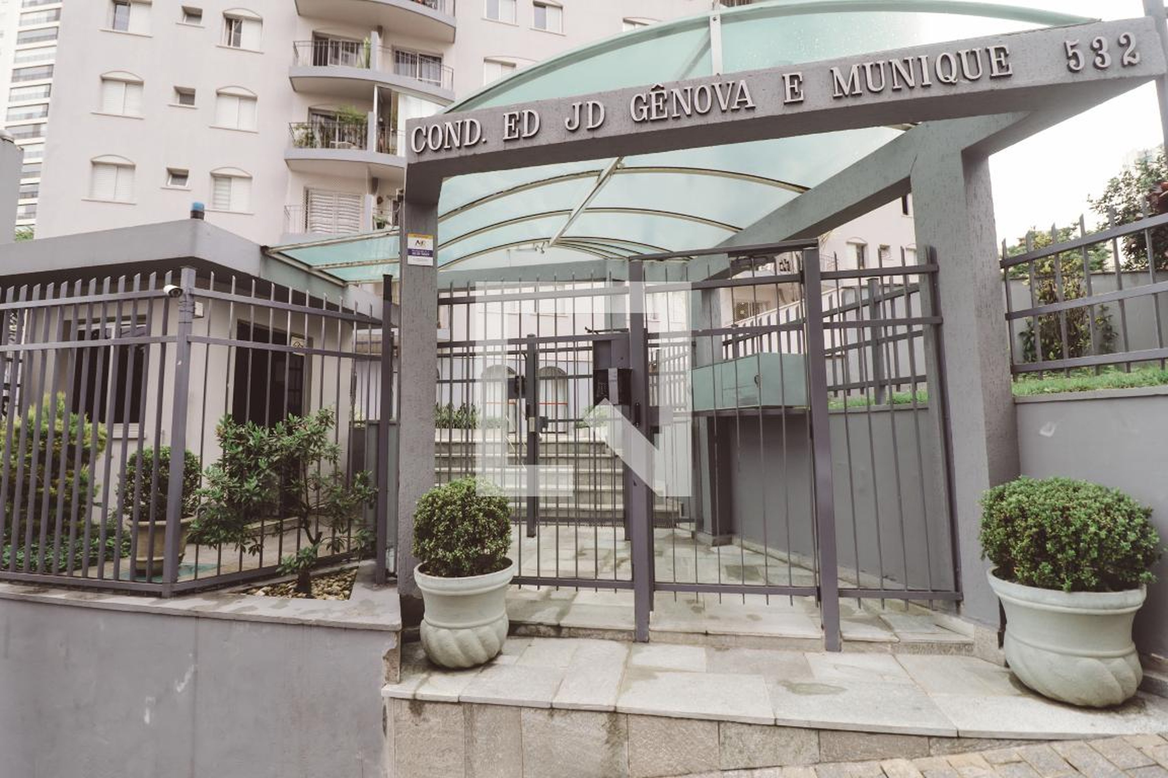 Fachada do Prédio Condomínio Gênova e Munique