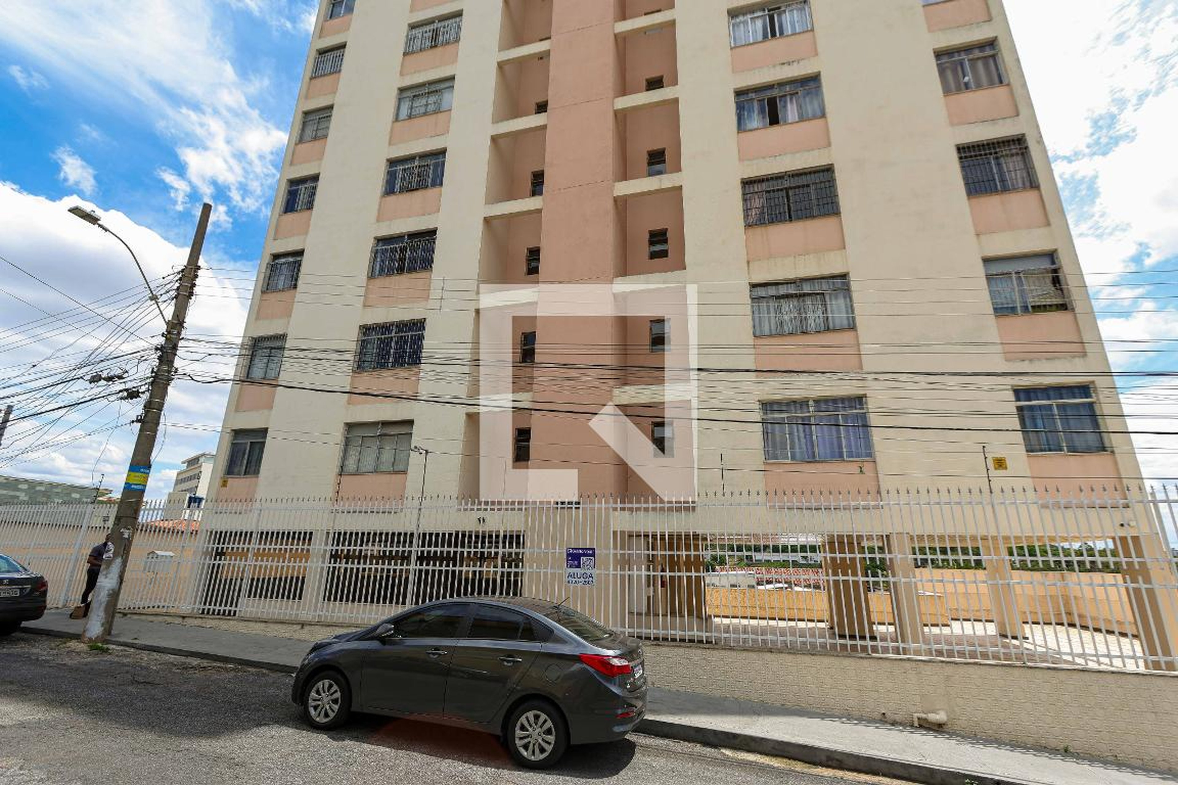 Fachada Condomínio em Rua Domingos Rocha, 290