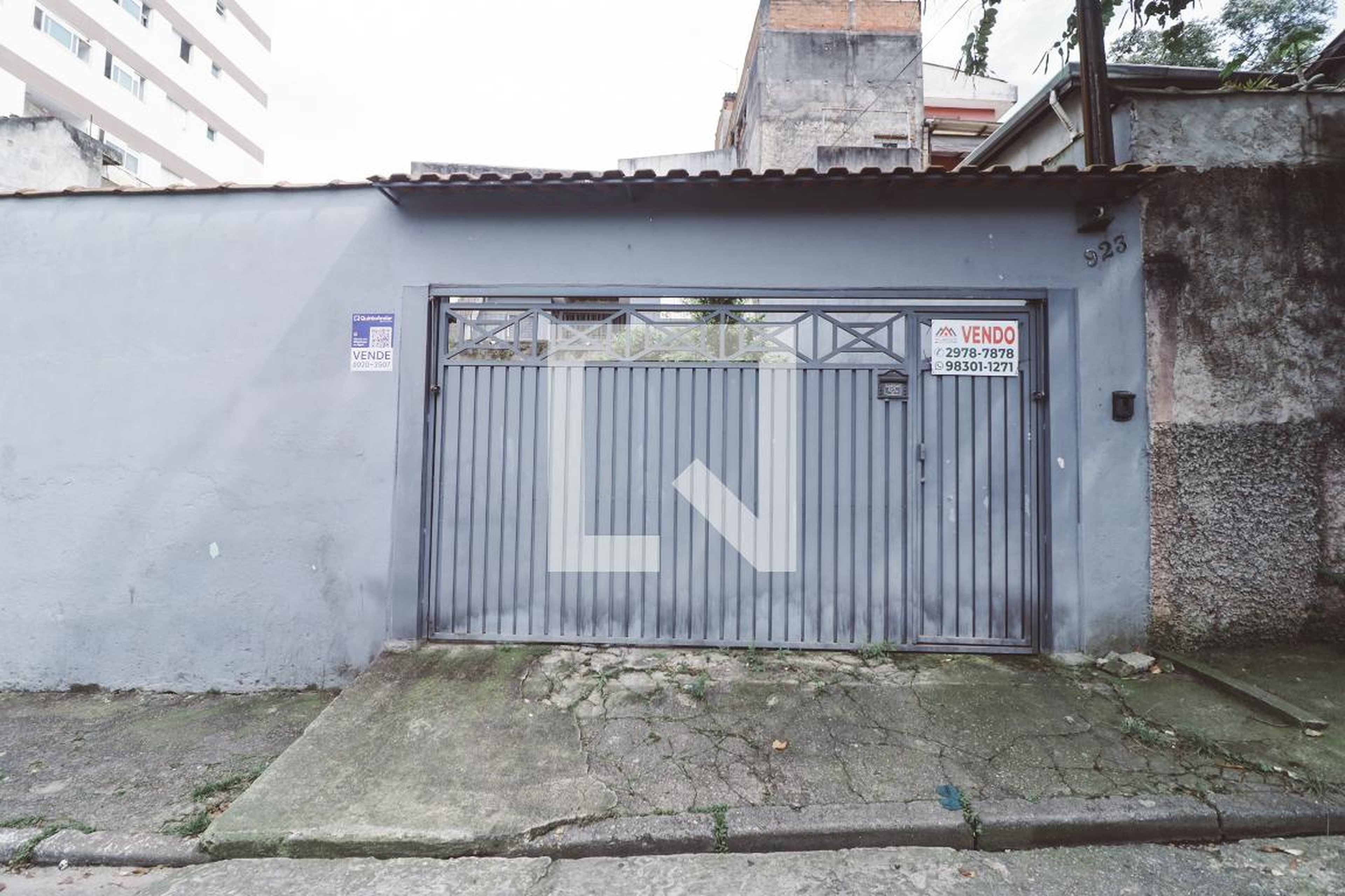 Fachada Condomínio em Rua Domiciano Ribeiro, 923