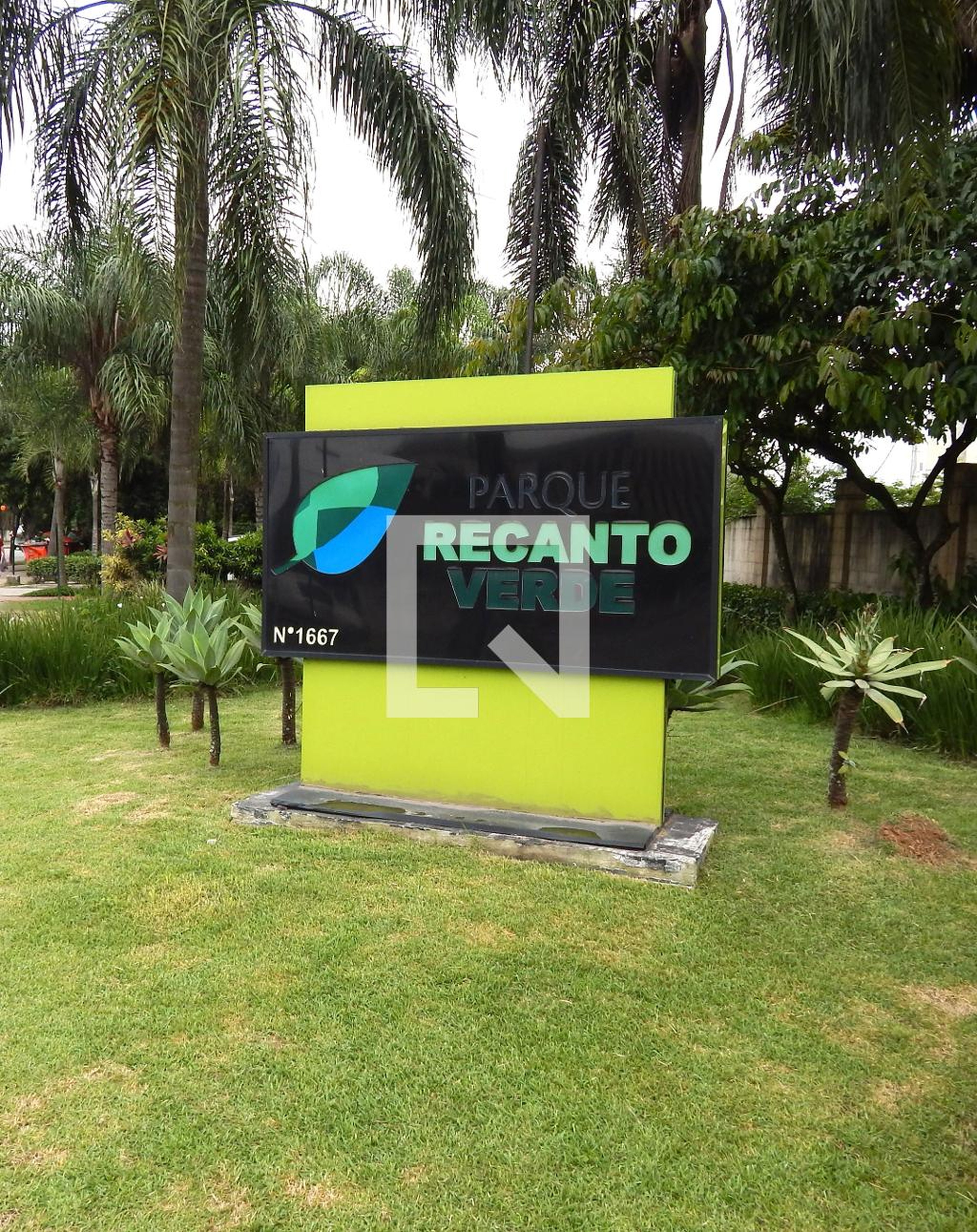 Fachada do condomínio Condomínio Parque Recanto Verde