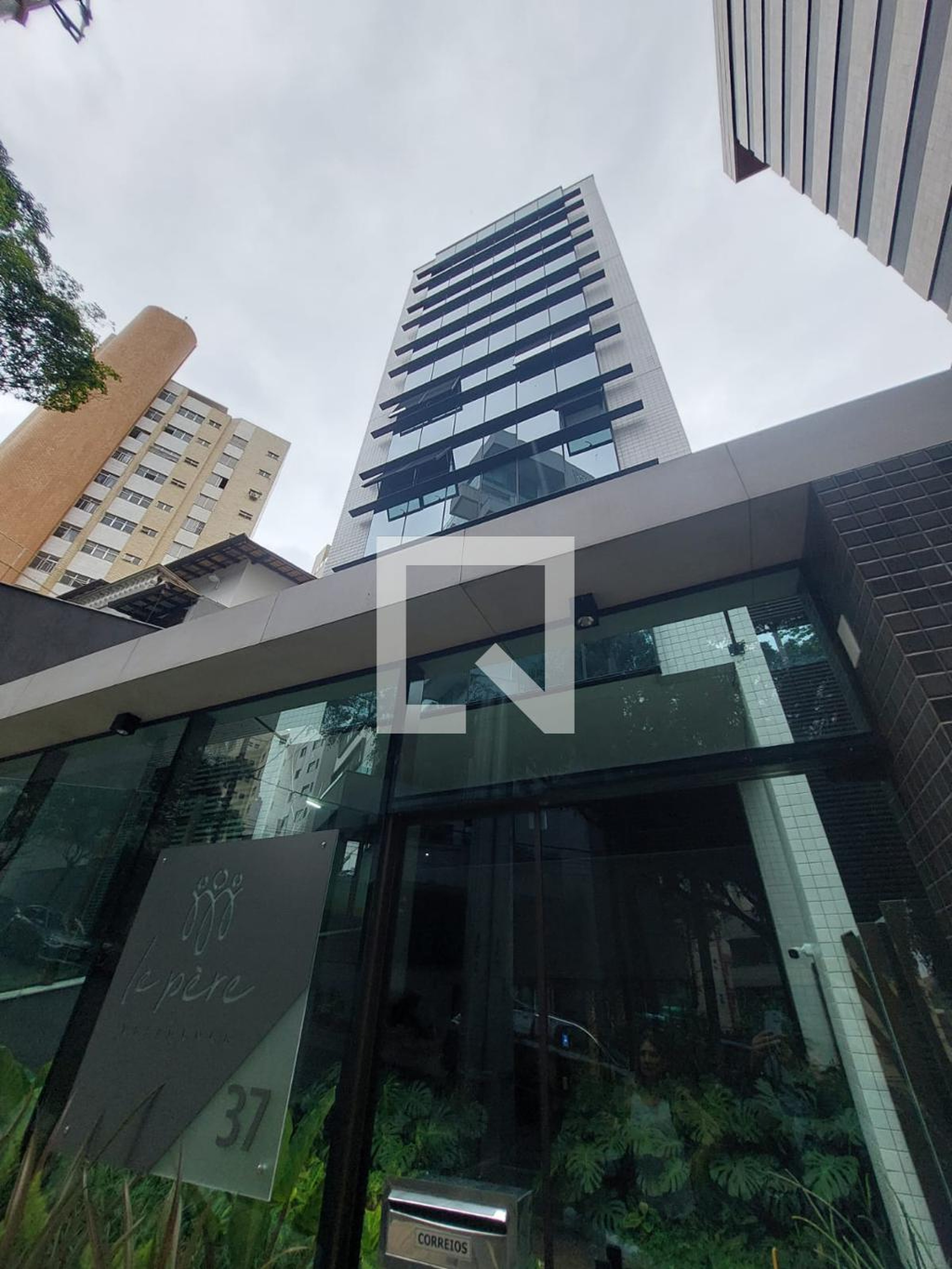 Fachada Condomínio em Rua Antilhas, 37