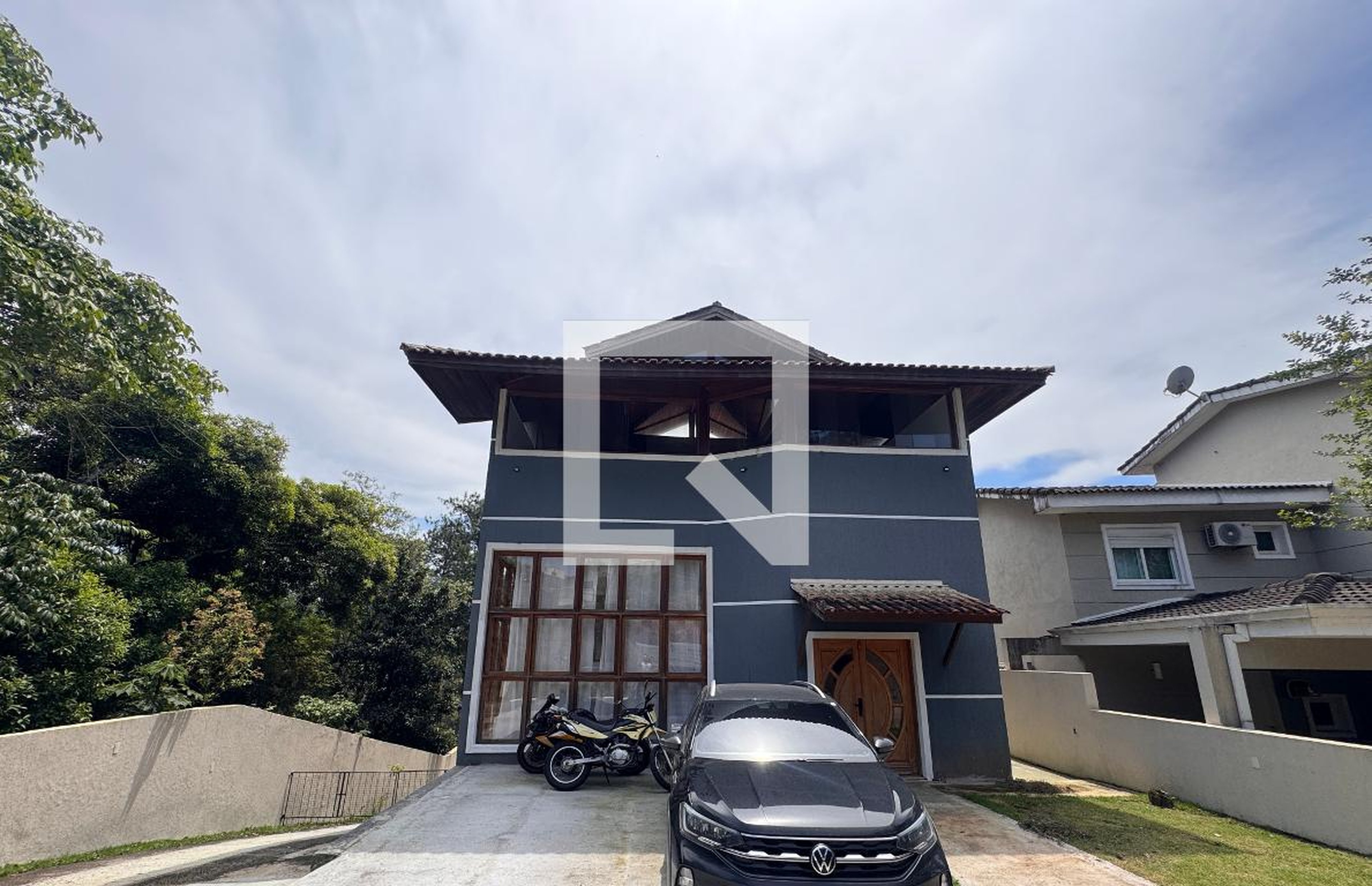 Fachada Condomínio em Rua Carlos Drumond de Andrade, 173
