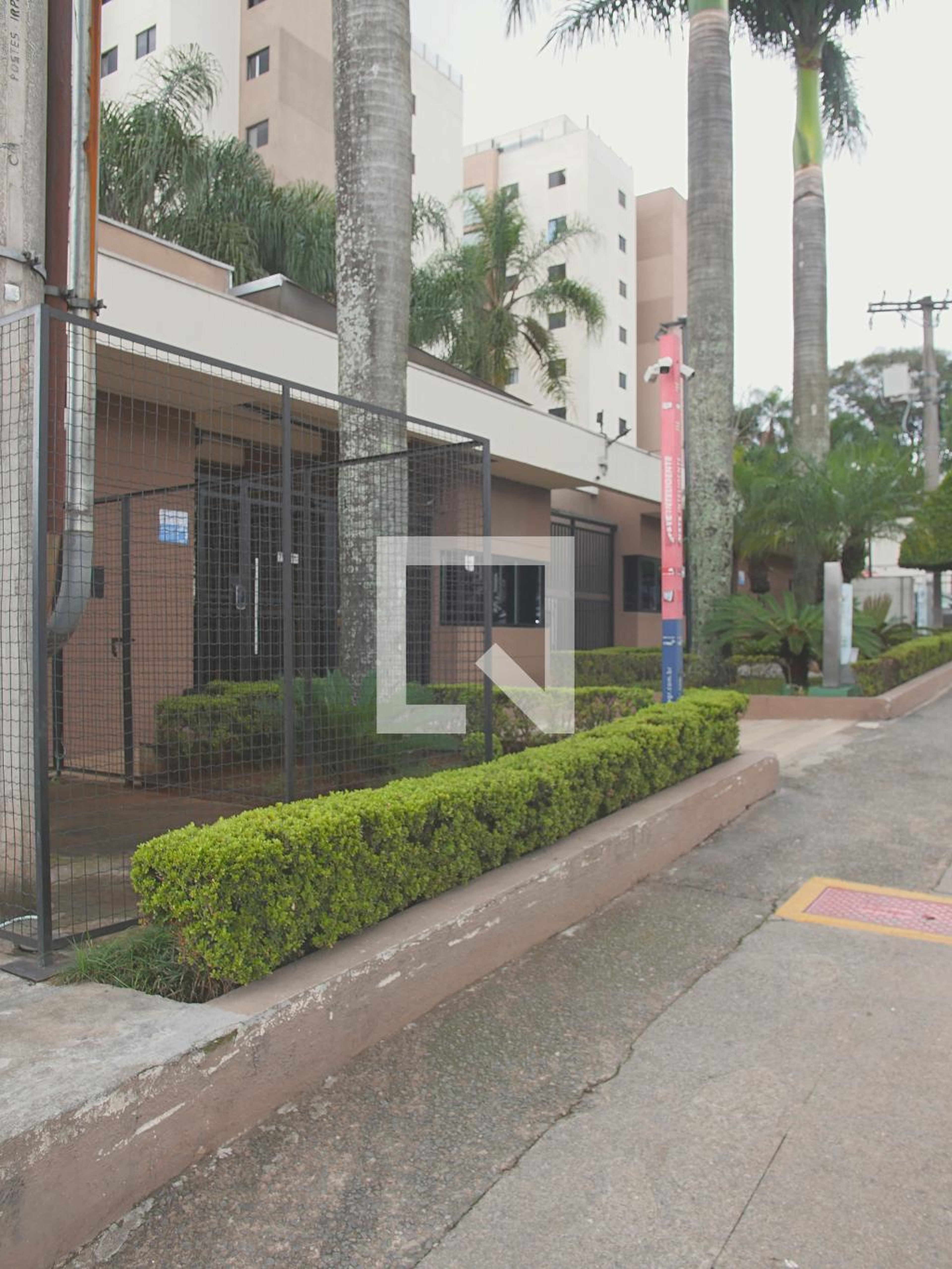 Fachada Condomínio em Avenida Interlagos, 1601