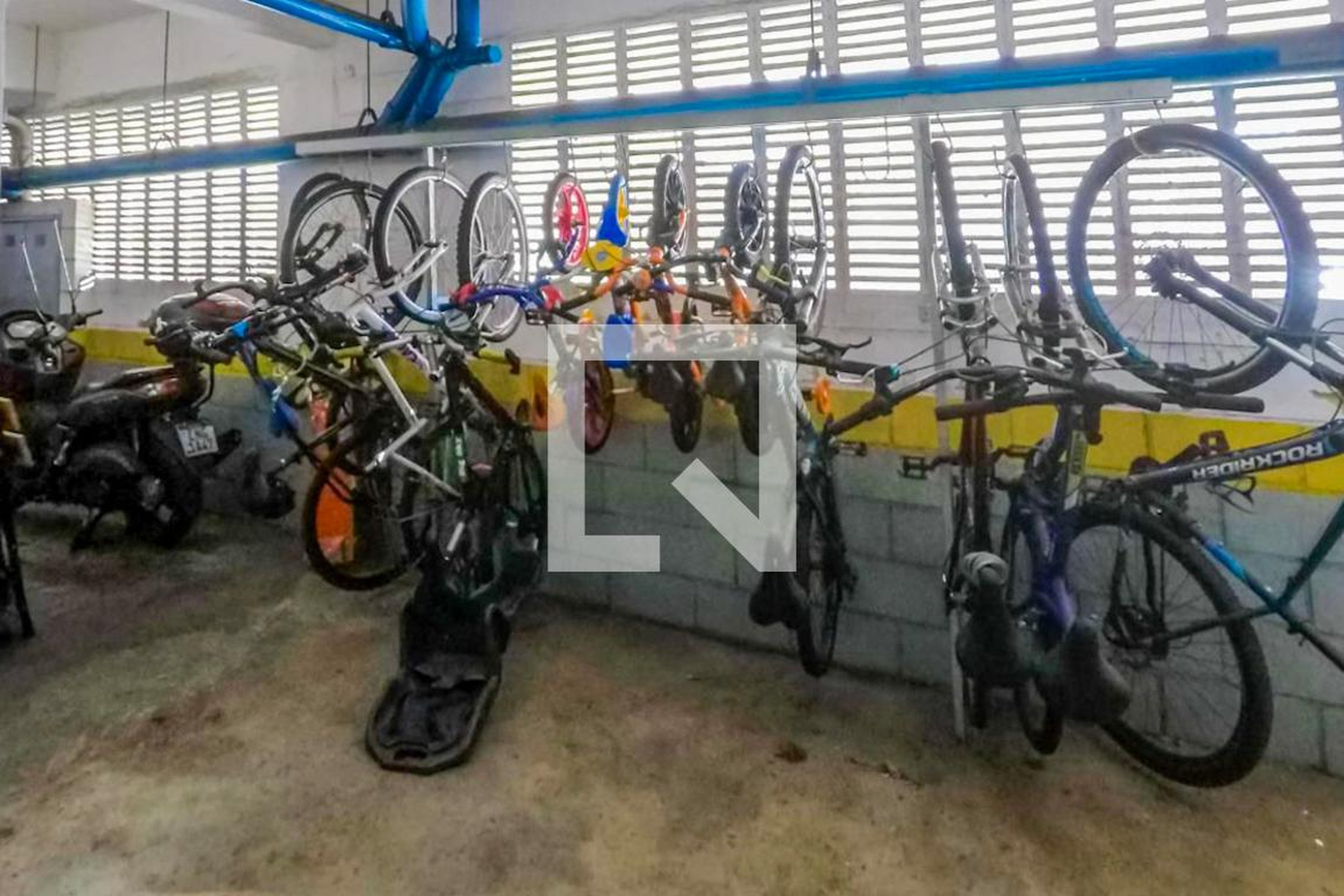 Bicicletario - Edifício Reference