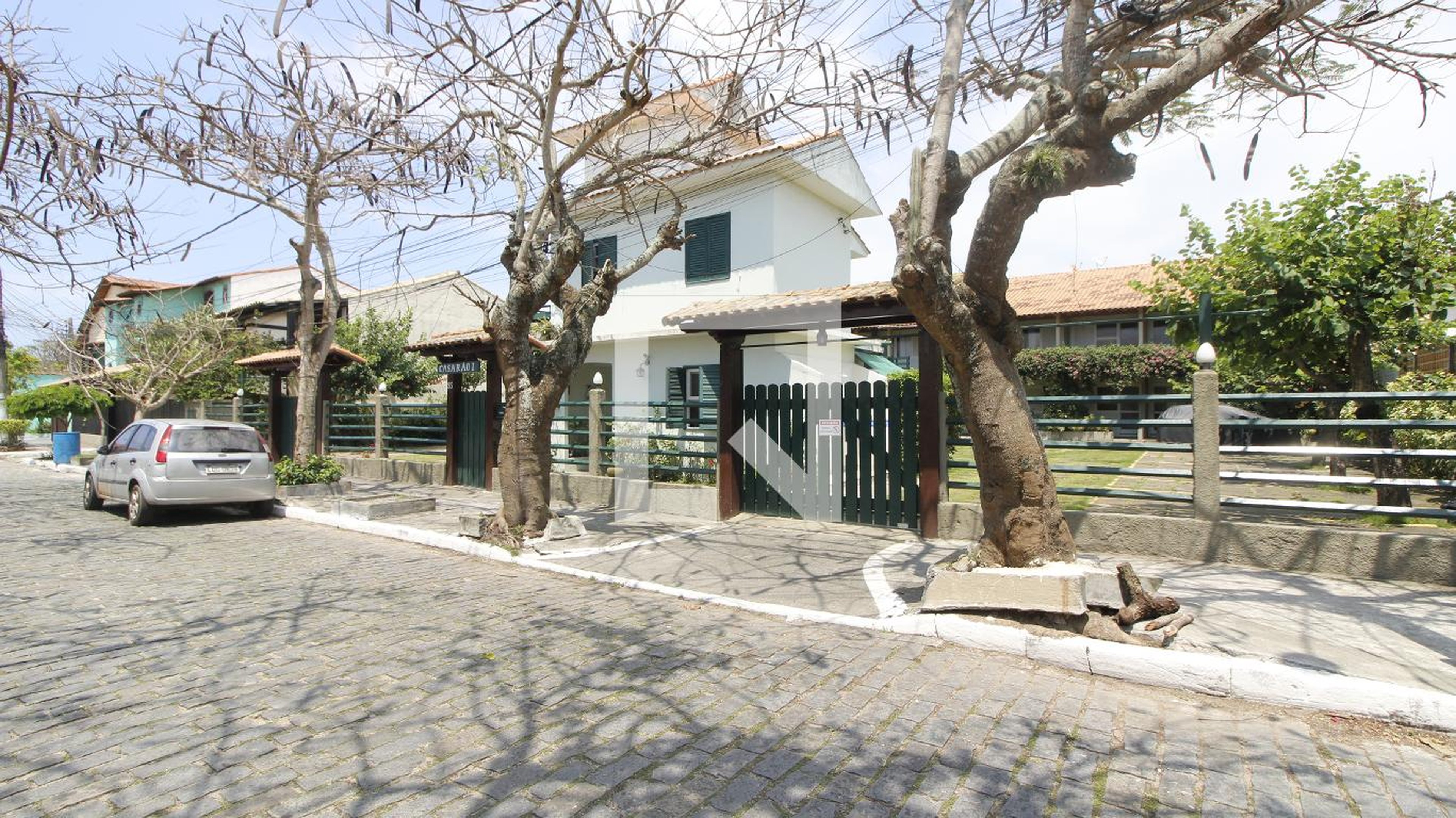 Fachada Condomínio em Rua Izalter Macedo Henriques, 150
