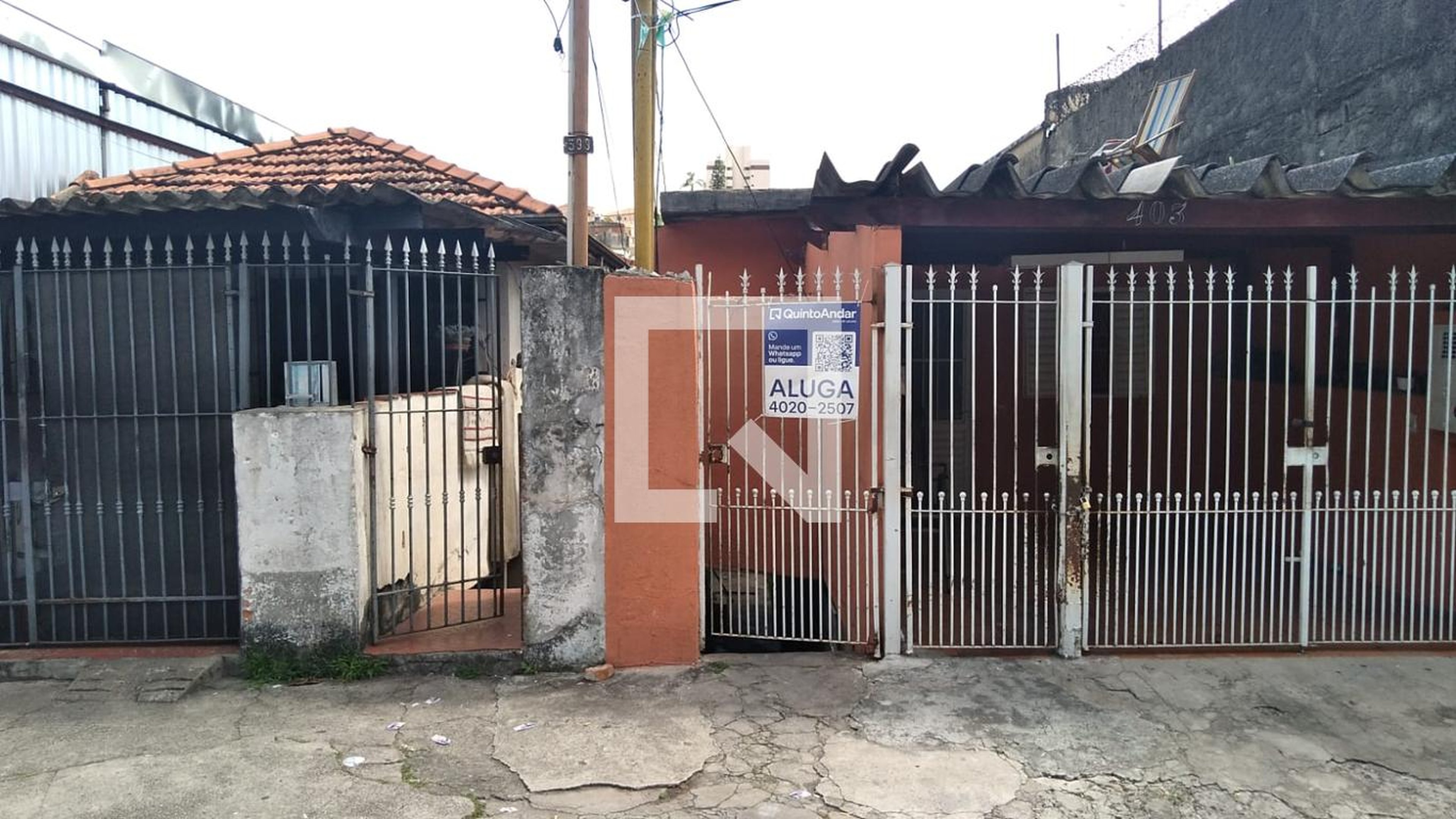 Fachada Condomínio em Rua Rozo Lagoa, 401