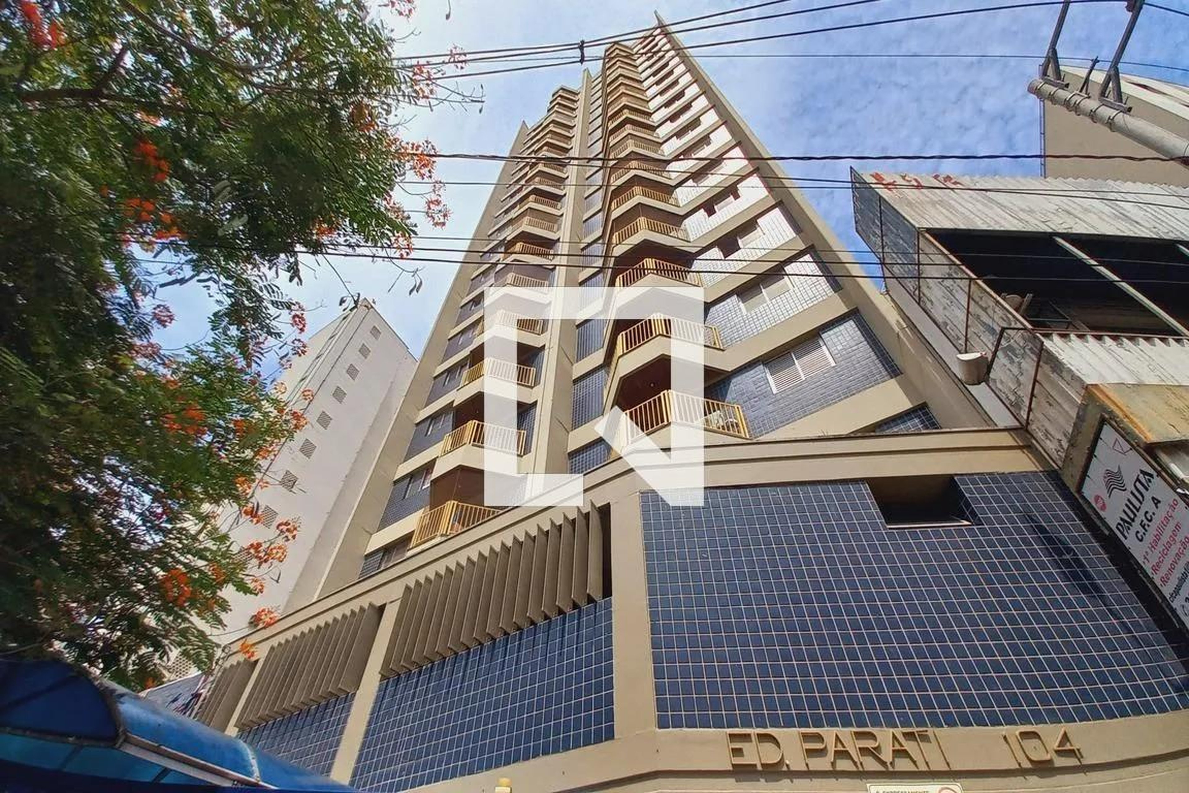 Fachada do Prédio Condomínio Parati