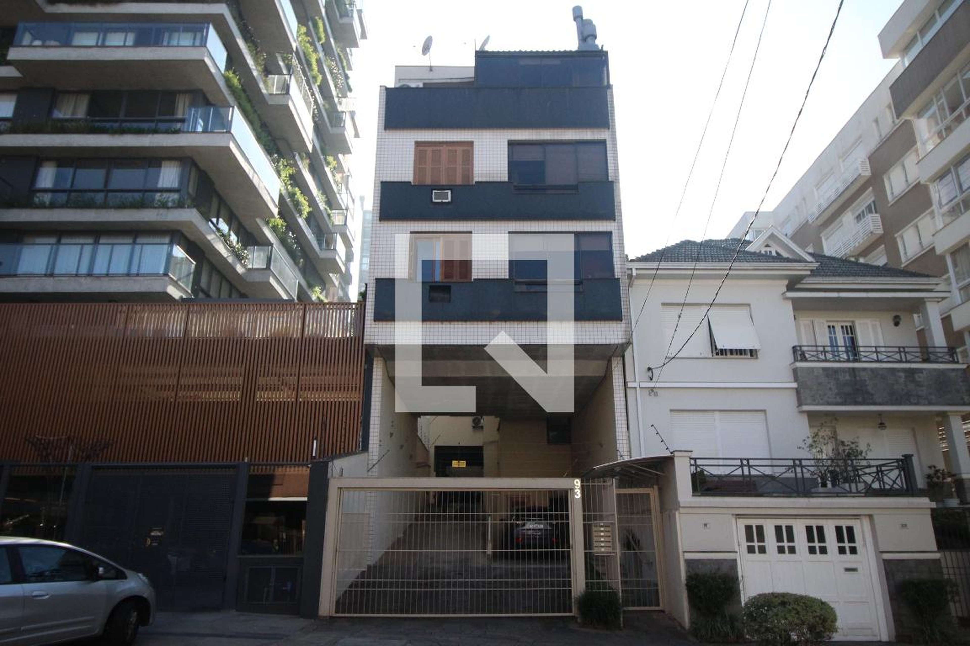Fachada Condomínio em Avenida Itajaí, 93