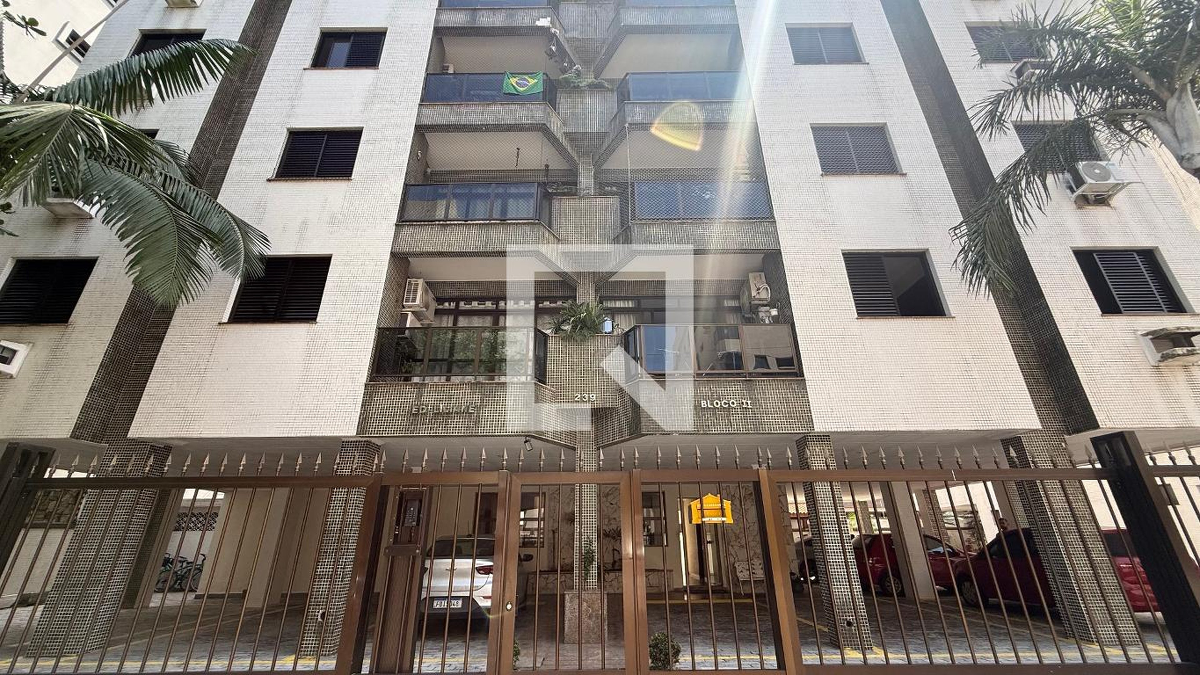Fachada Condomínio em Rua Abdala Daige, 239
