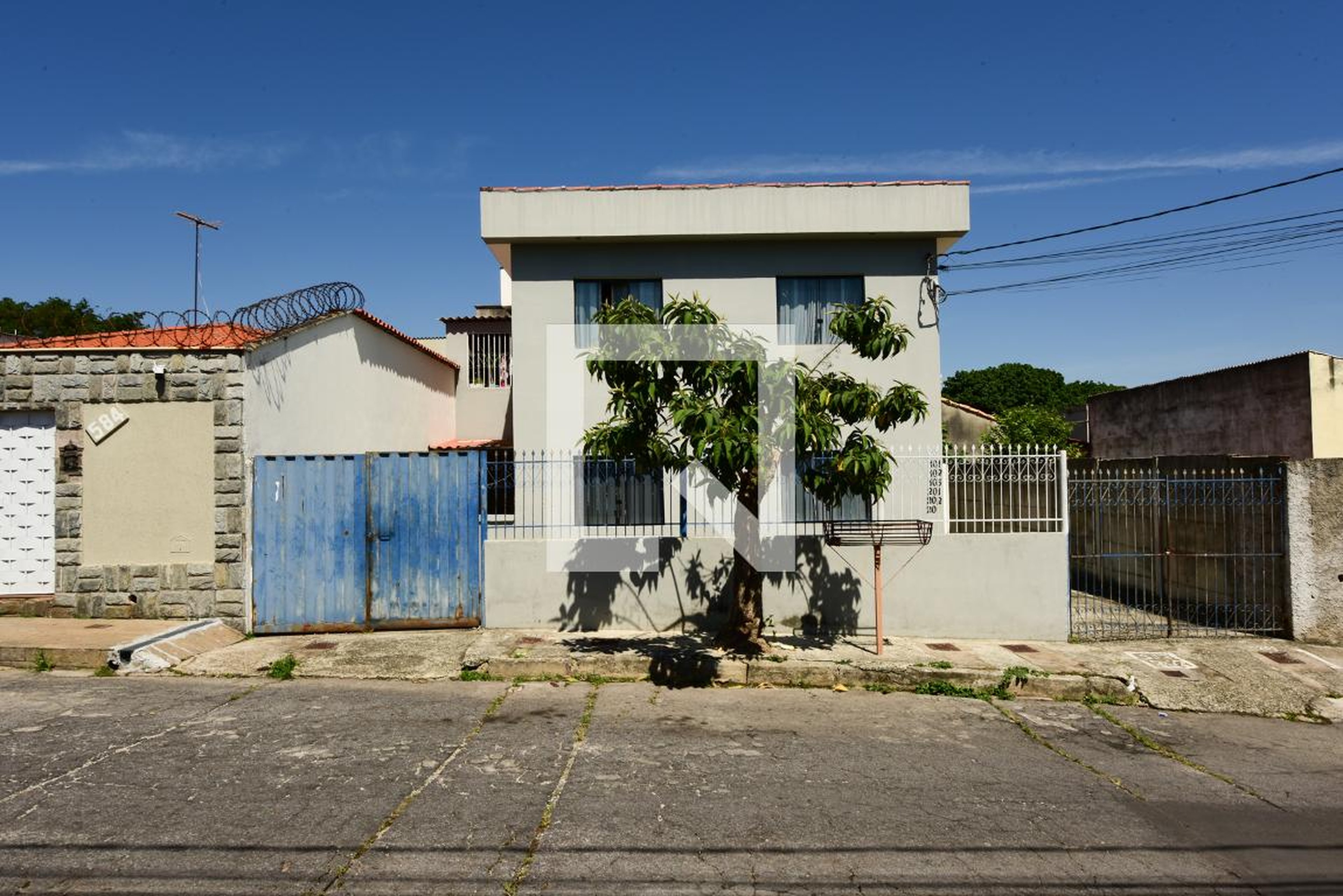 Fachada do Prédio Condomínio em Rua Princesa Isabel, 572
