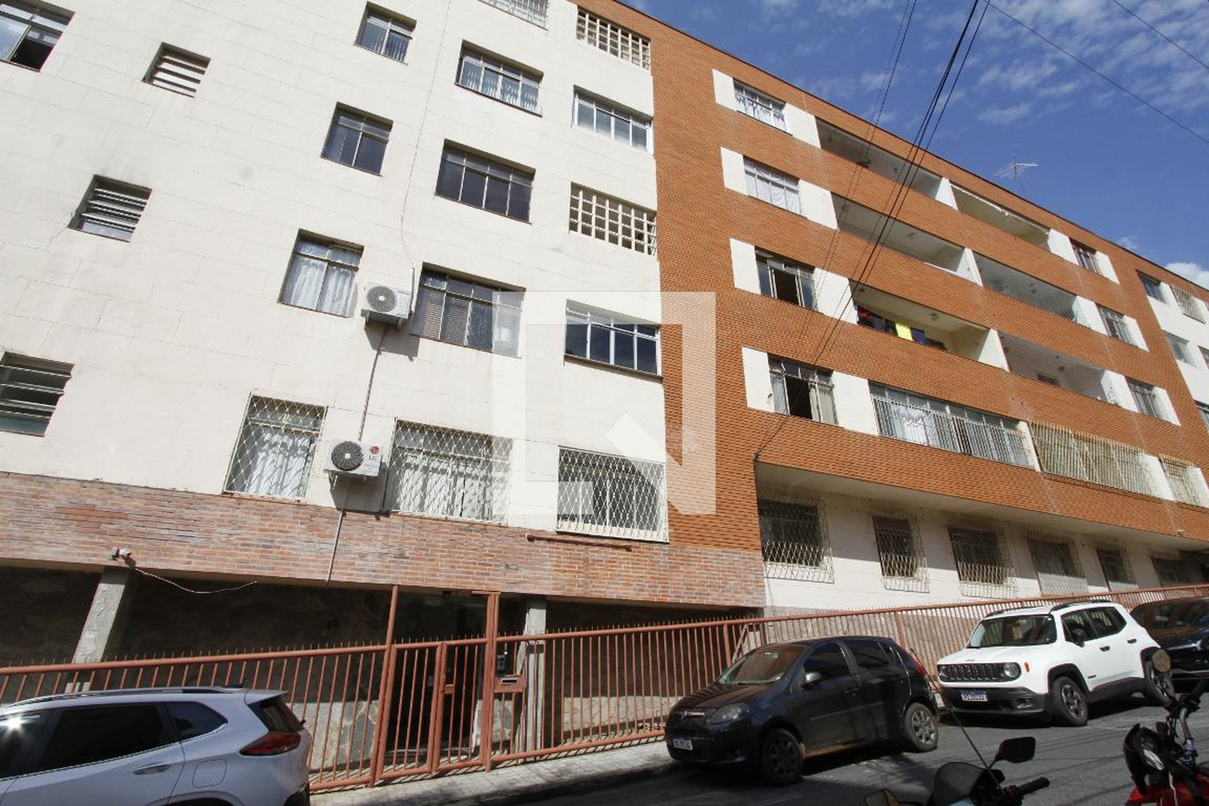 Fachada Condomínio em Rua José Ribeiro, 85
