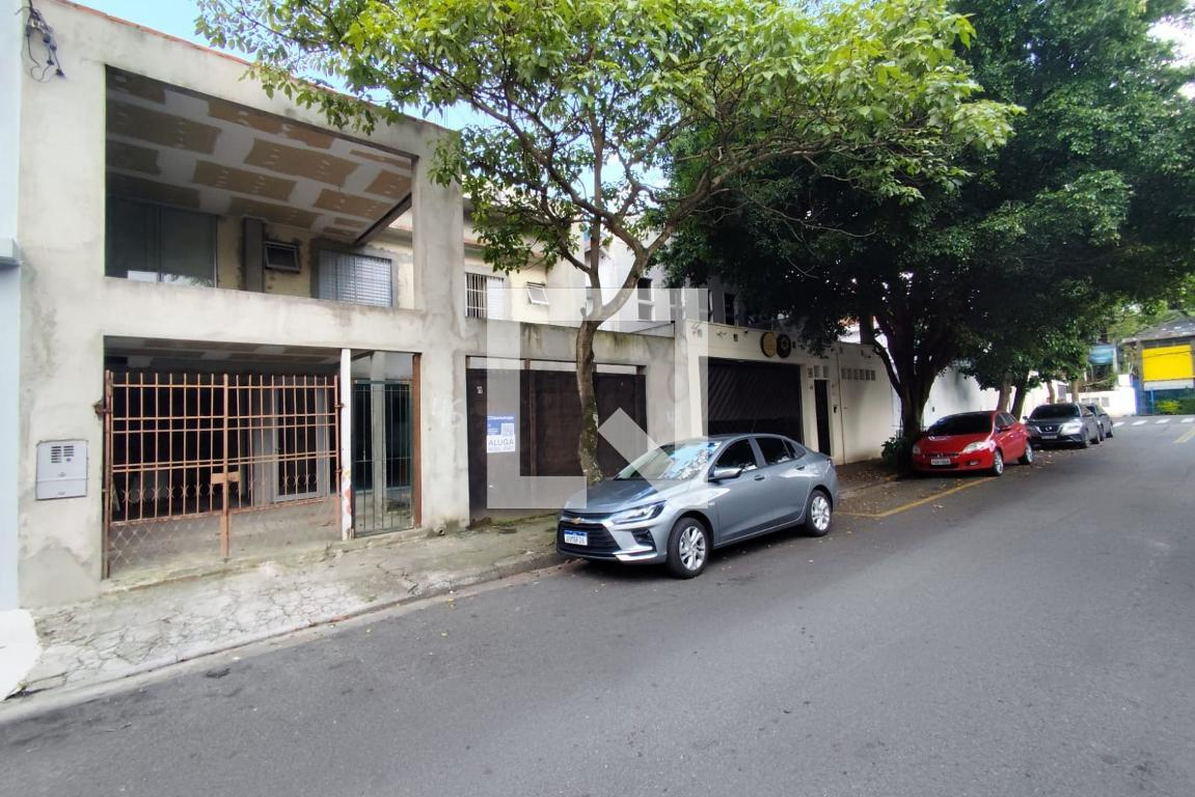 Fachada Condomínio em Rua Brejo Alegre, 46
