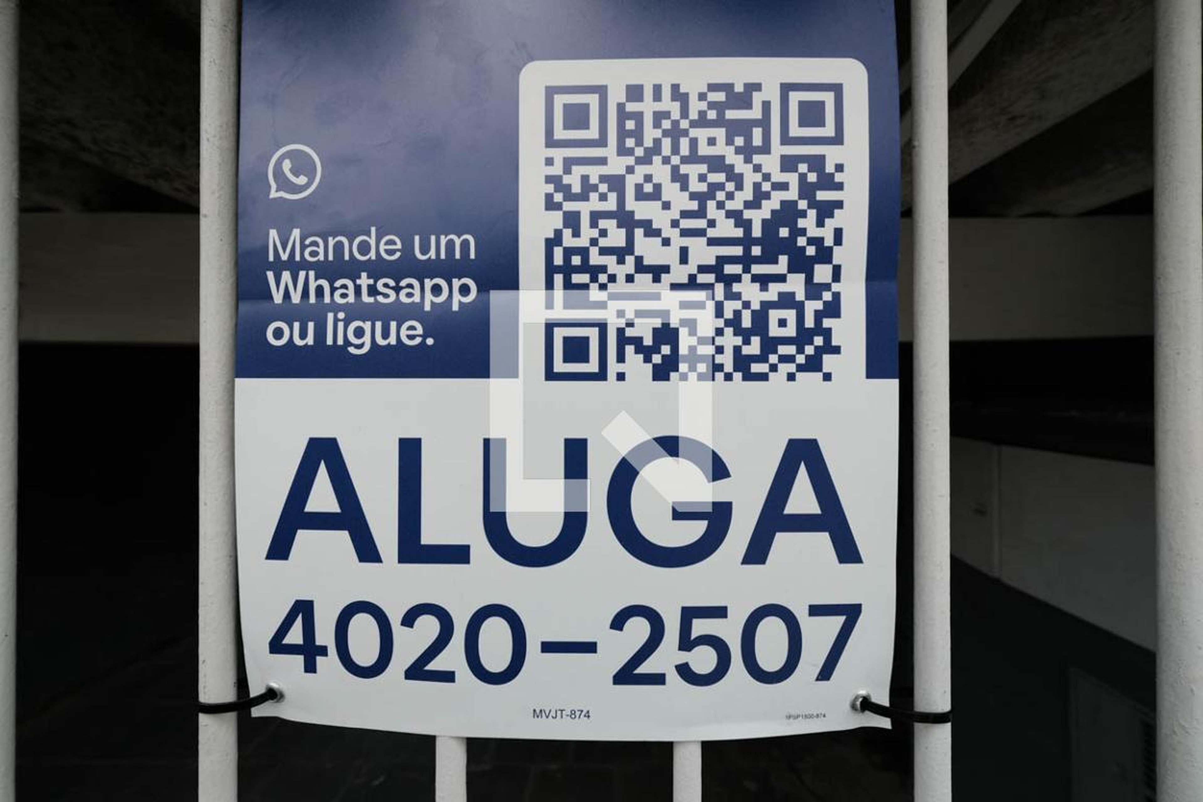 Fachada Condomínio em Rua Oti, 43