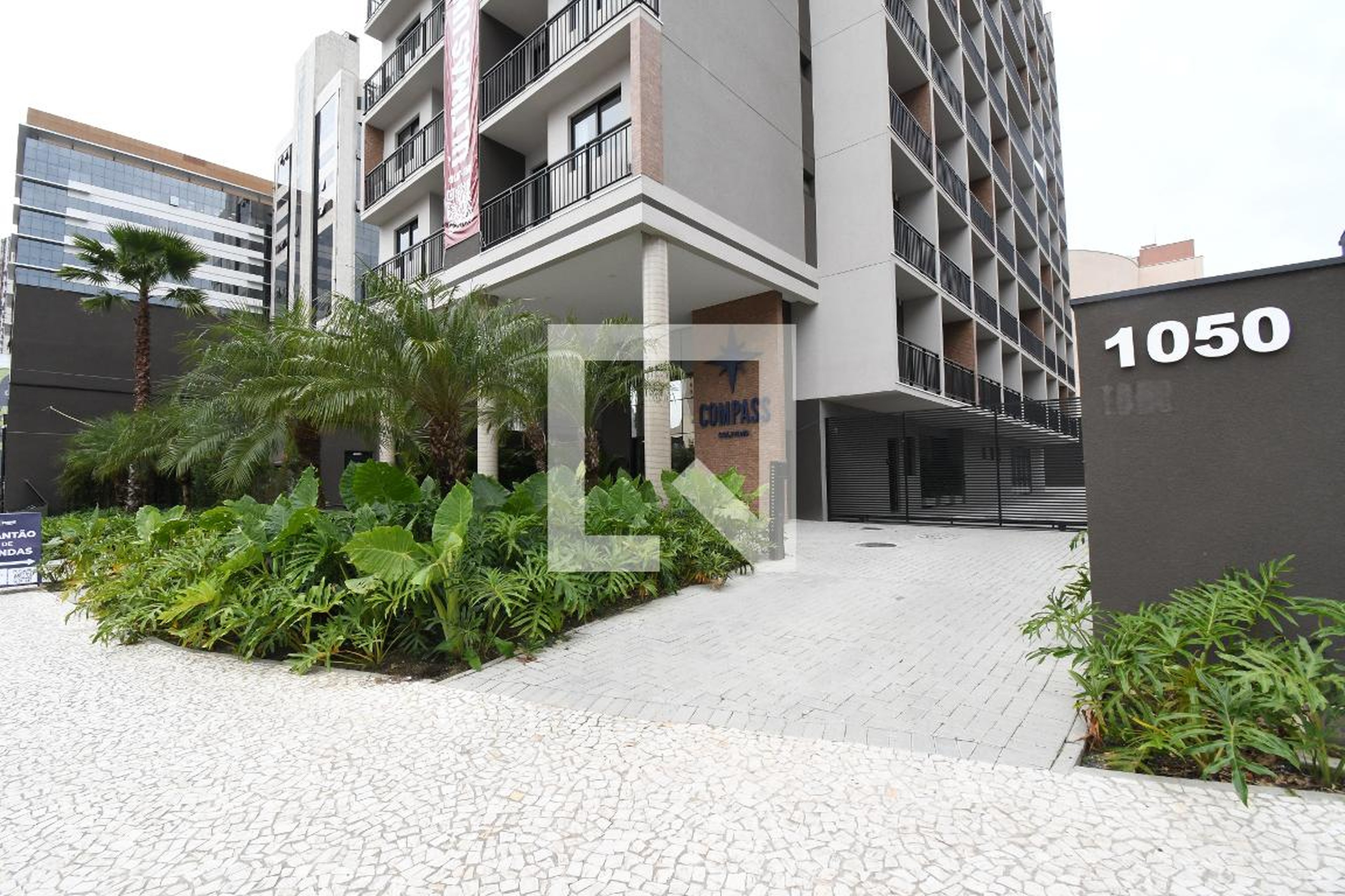 Fachada Condomínio Compass Coliving