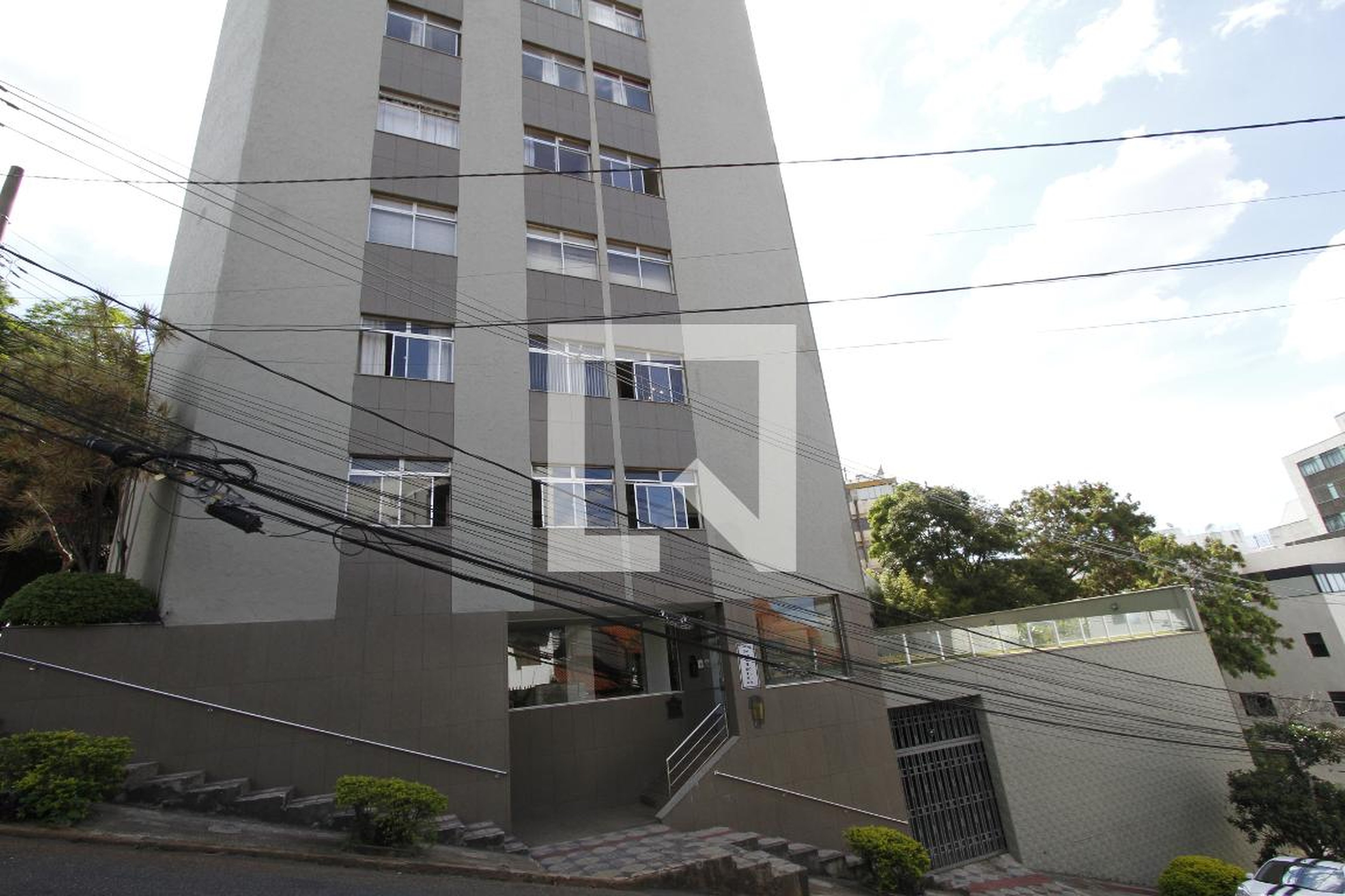 Fachada Condomínio em Rua Universo, 387