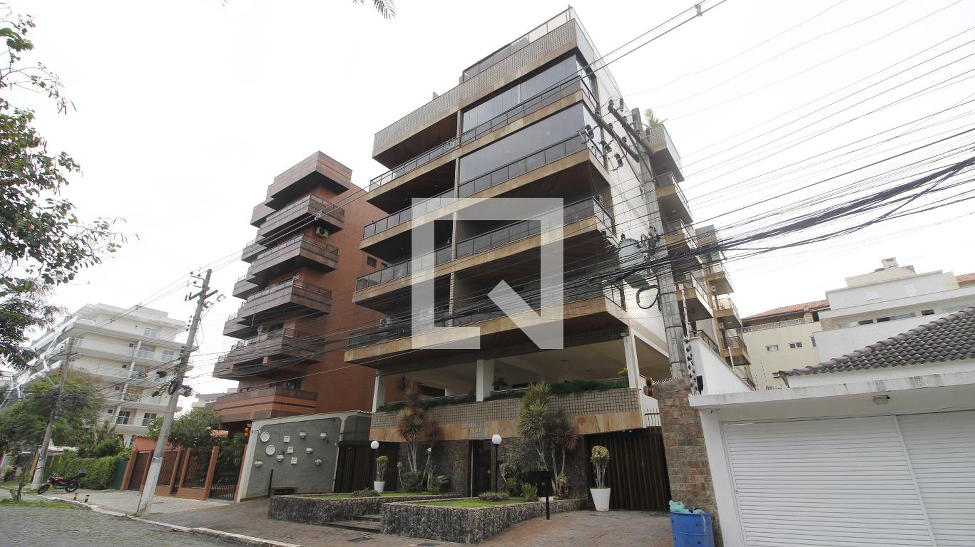 Fachada Condomínio em Rua Manoel Francisco Valentim, 218