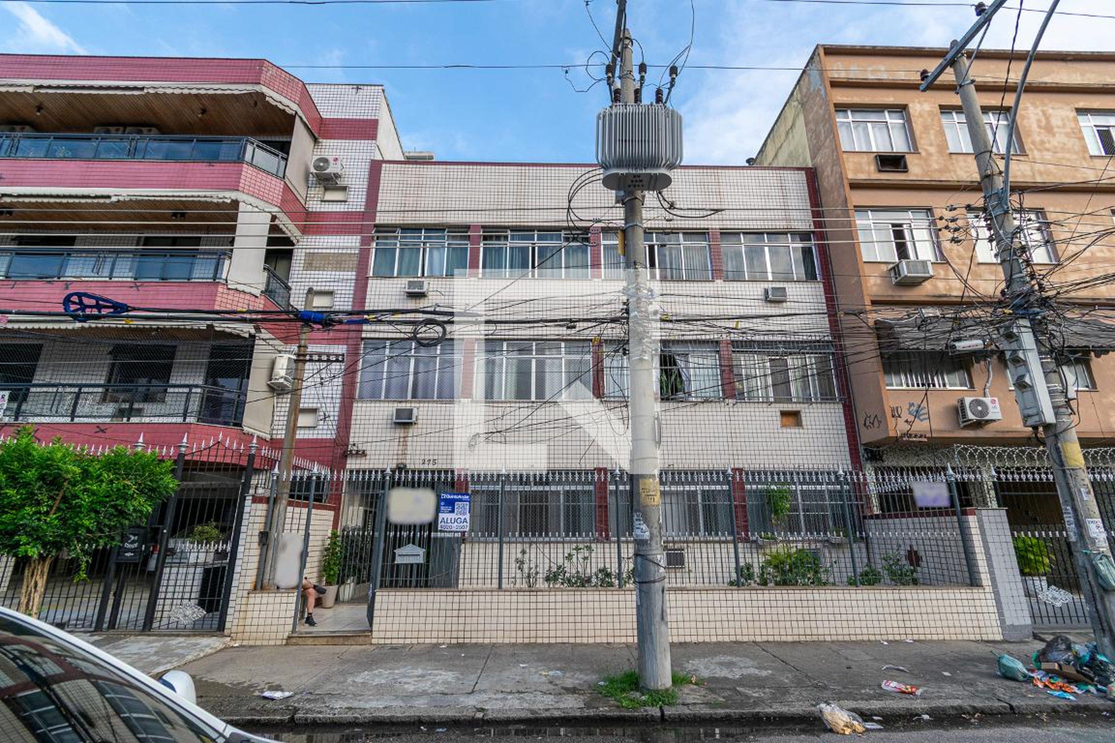 Fachada do Prédio Condomínio em Rua General Otávio Póvoa, 275