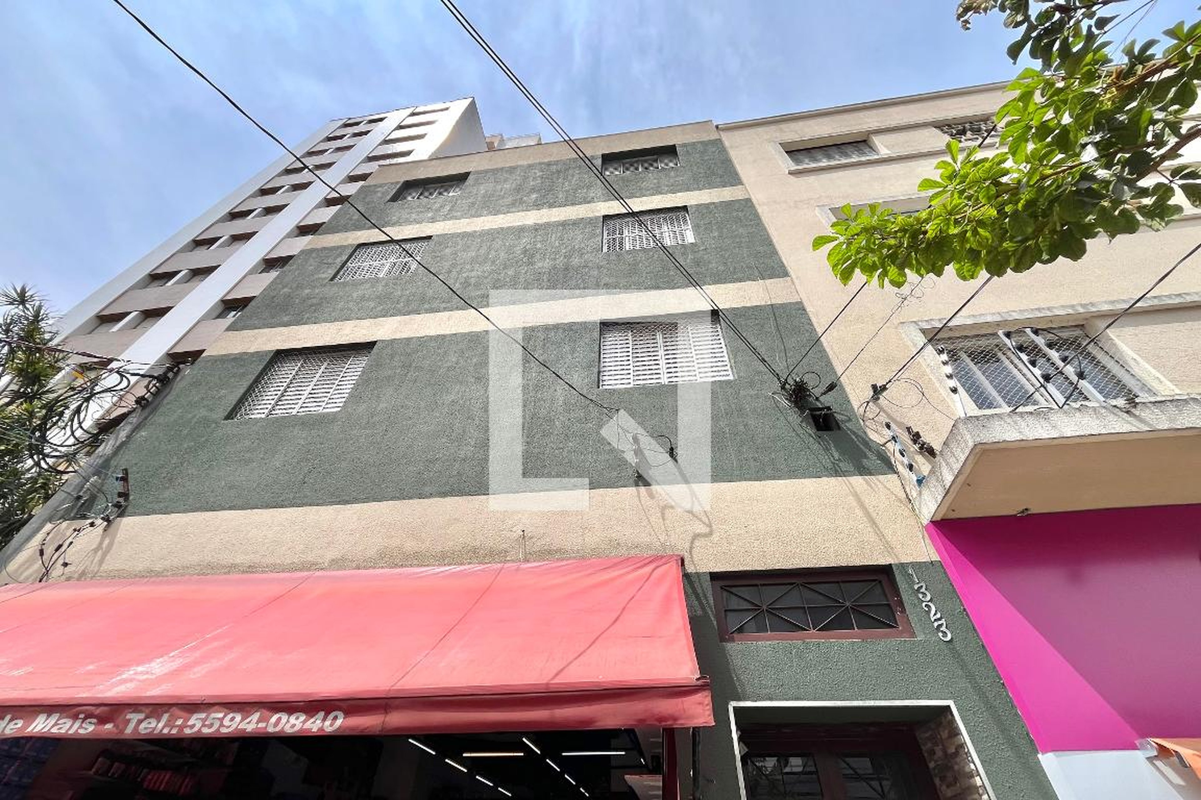 Fachada Condomínio em Rua Luís Góis, 1323