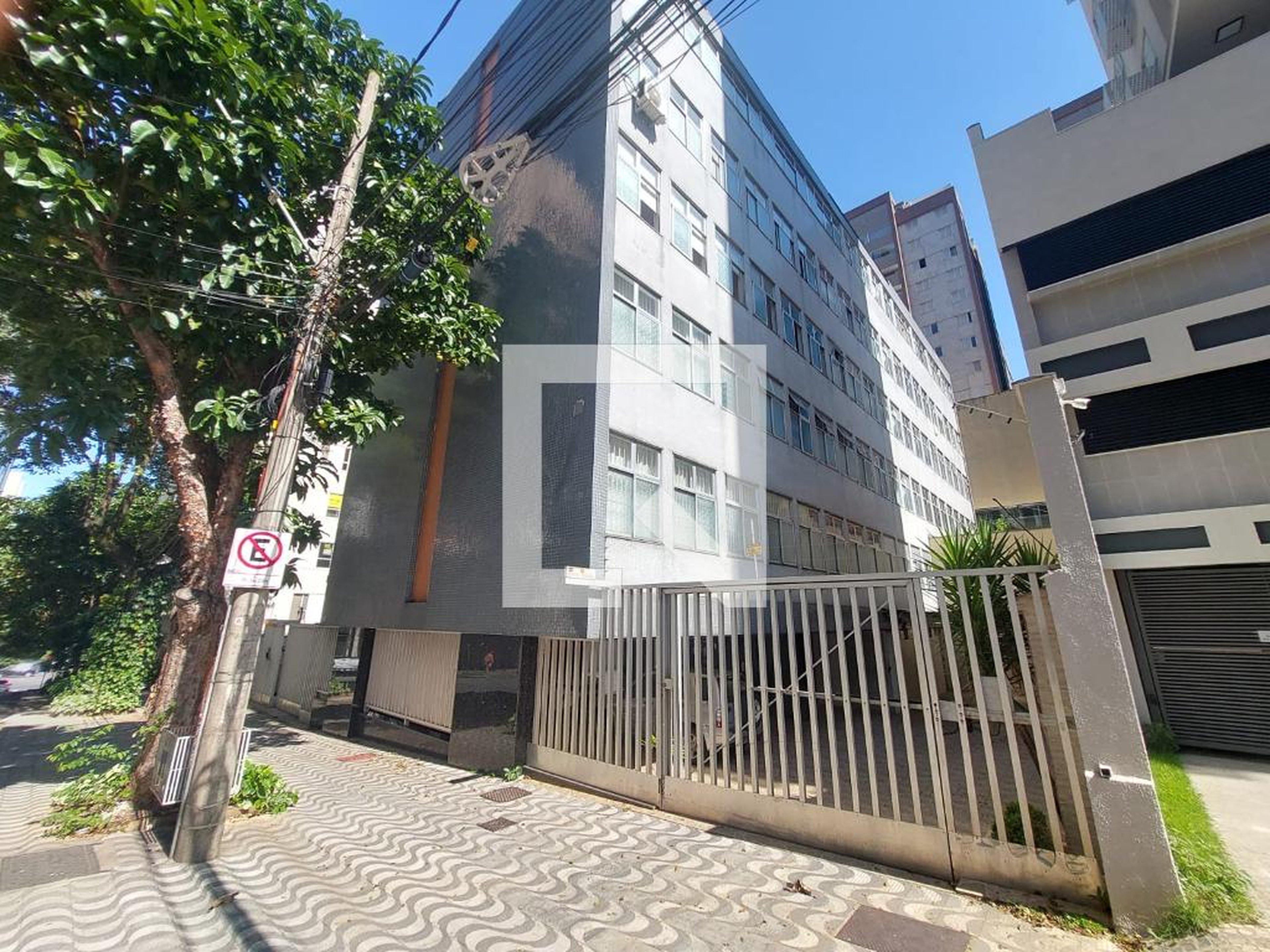 fachada Condomínio em Rua dos Timbiras, 1539