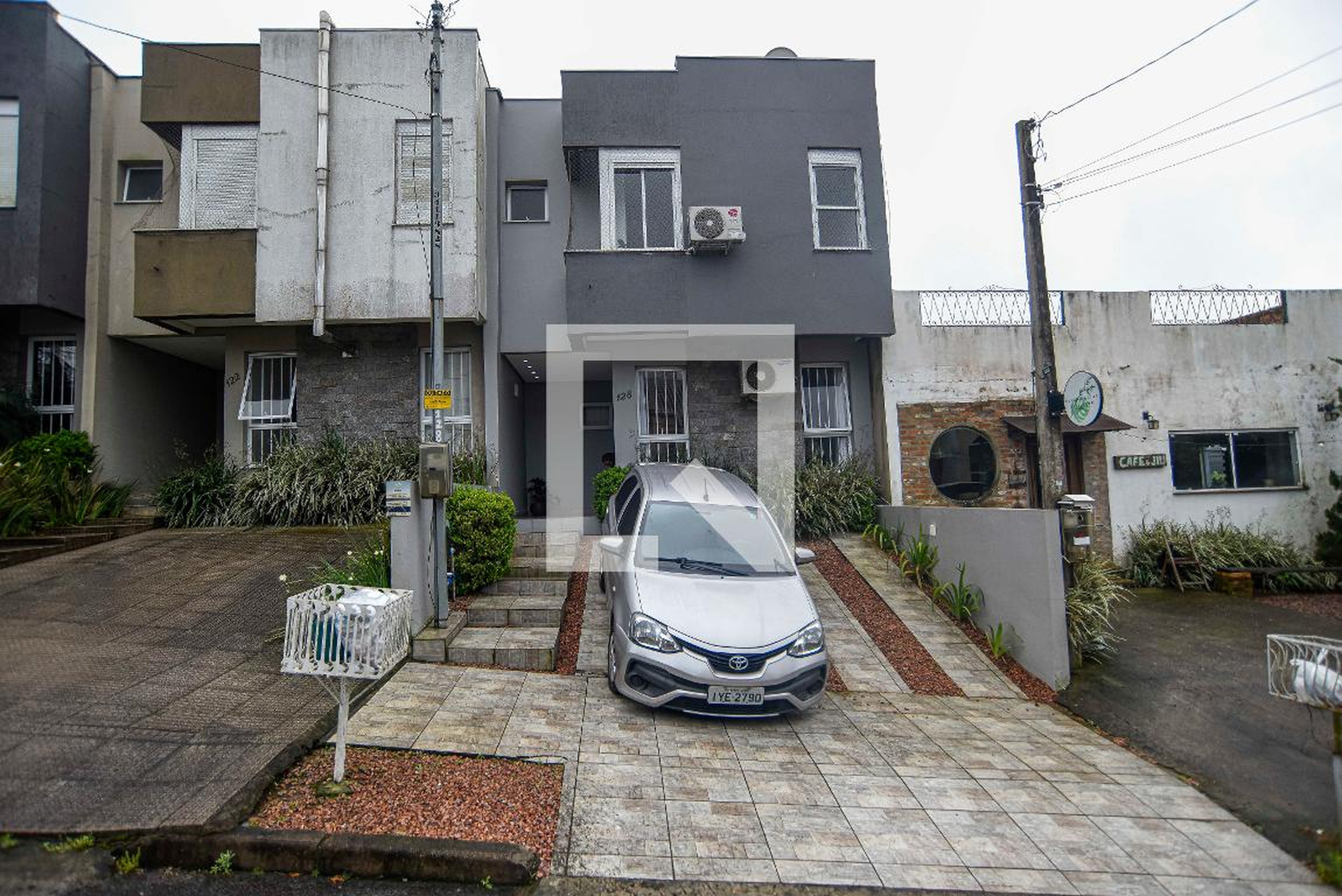 Fachada Condomínio em Rua Silvino Nedel, 128