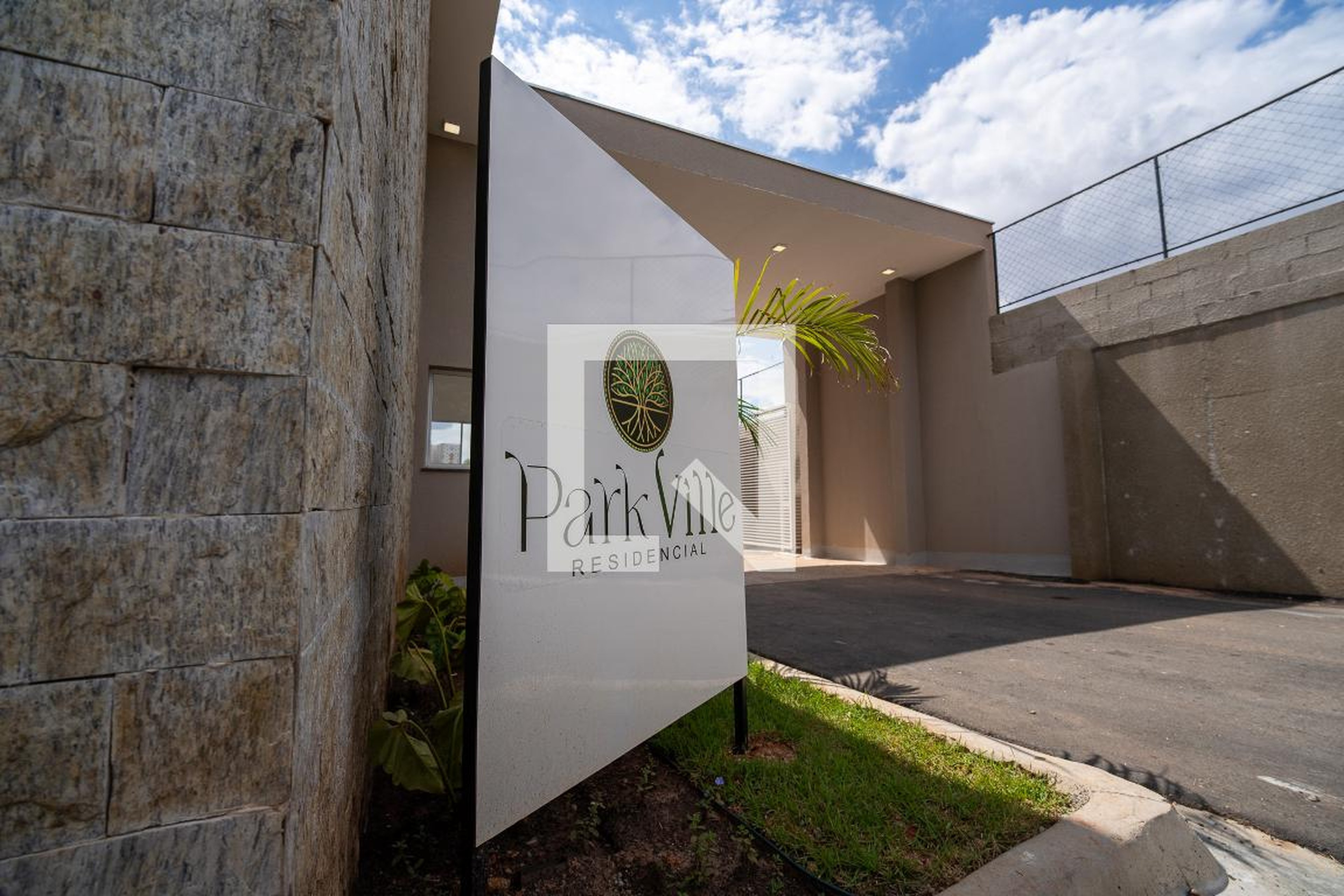 Fachada Condomínio Park Ville Residencial