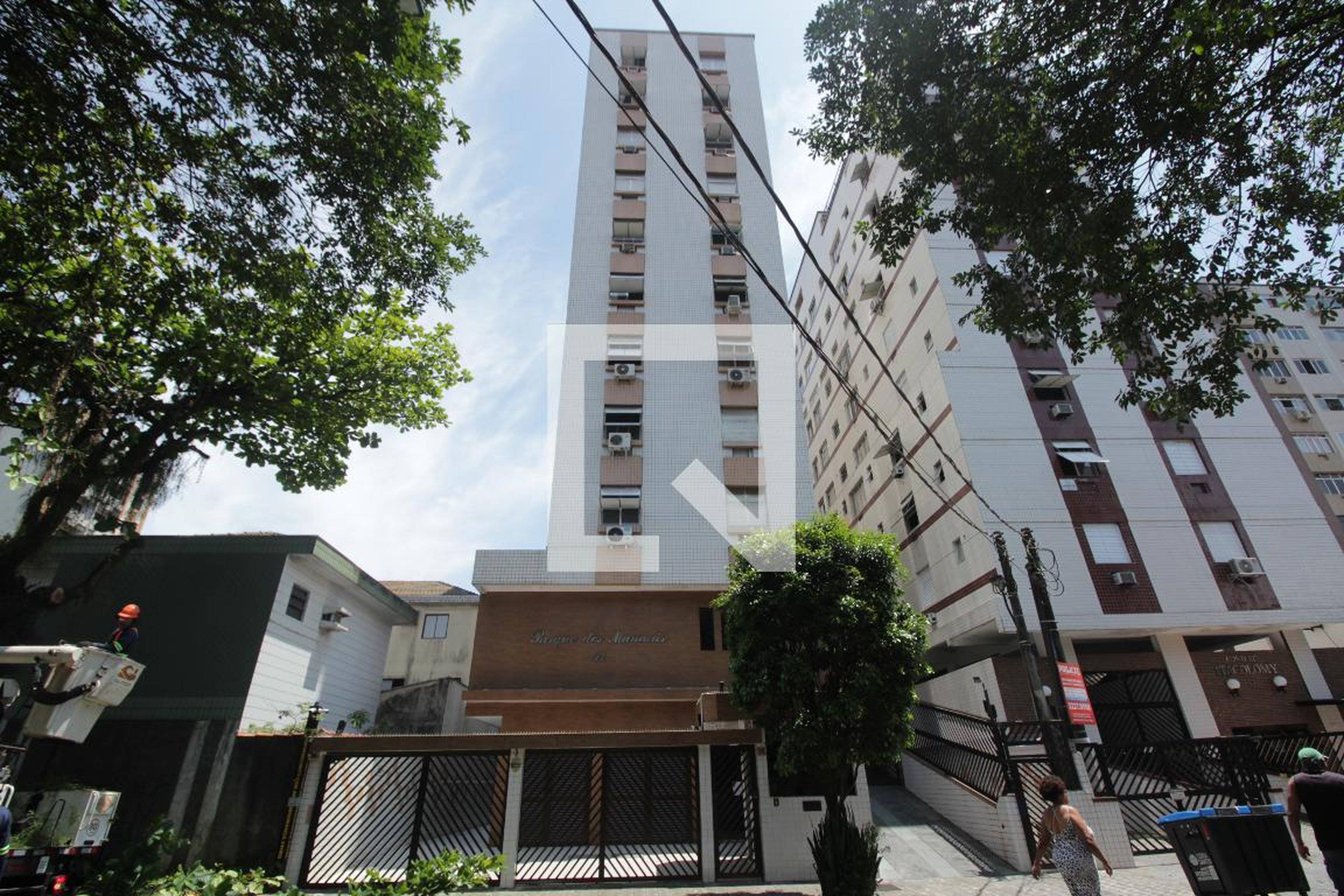 Fachada Condomínio Parque dos Manacás