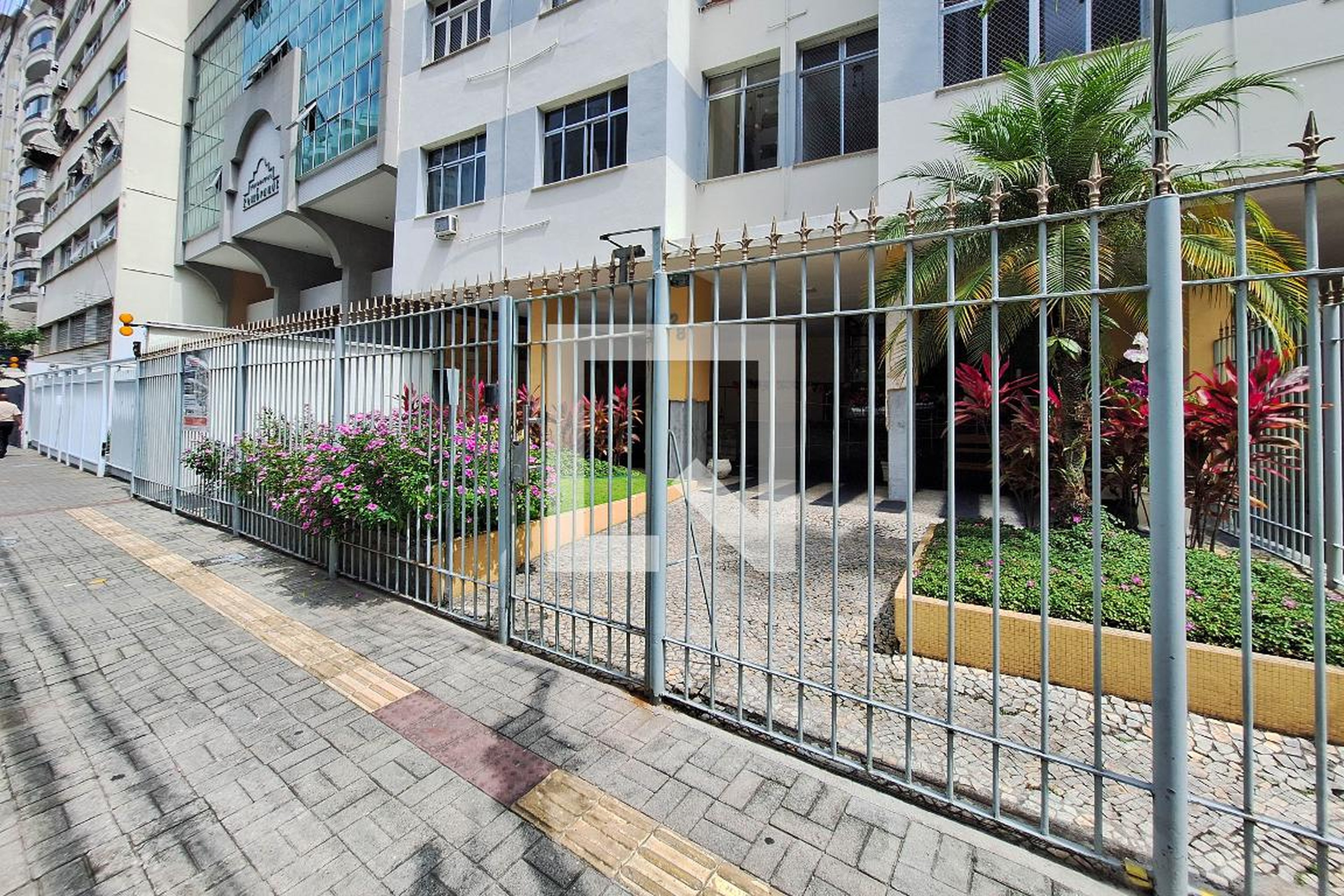 Fachada Condomínio Califórnia