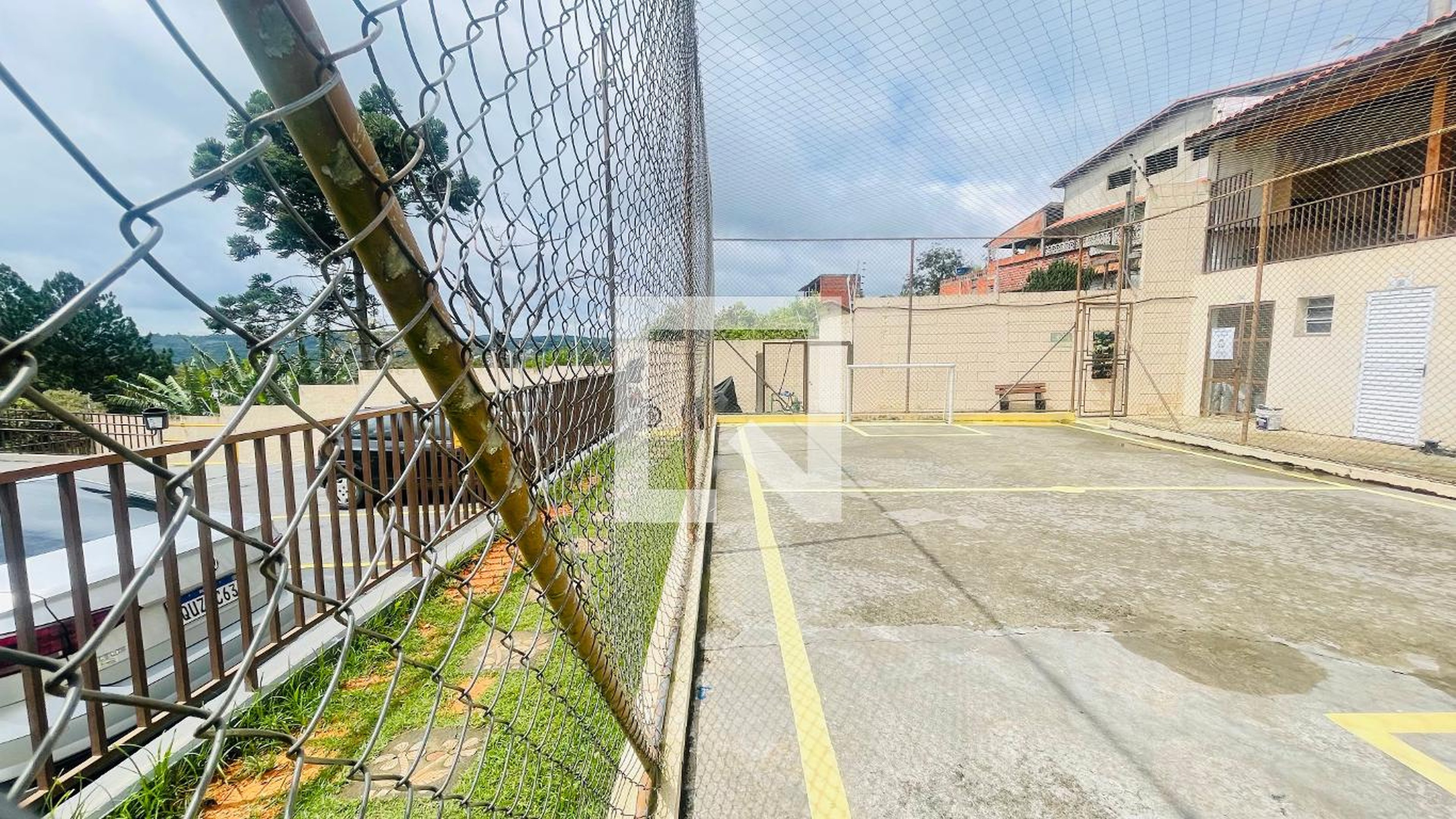 Quadra Condomínio em Rua Padre Luiz Martini, 225