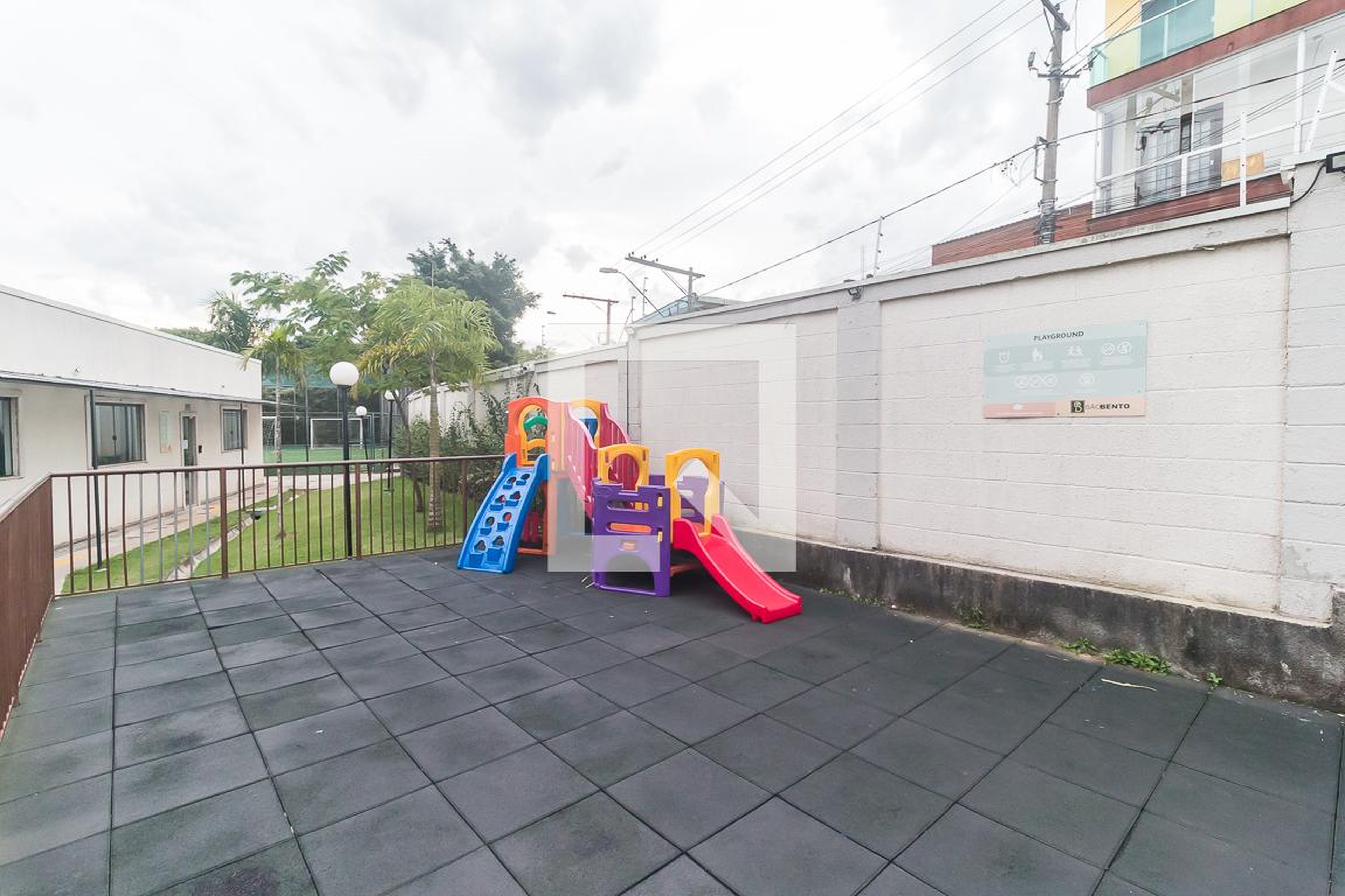 Playground Condomínio em Rua José Batista de Aguilar, 102