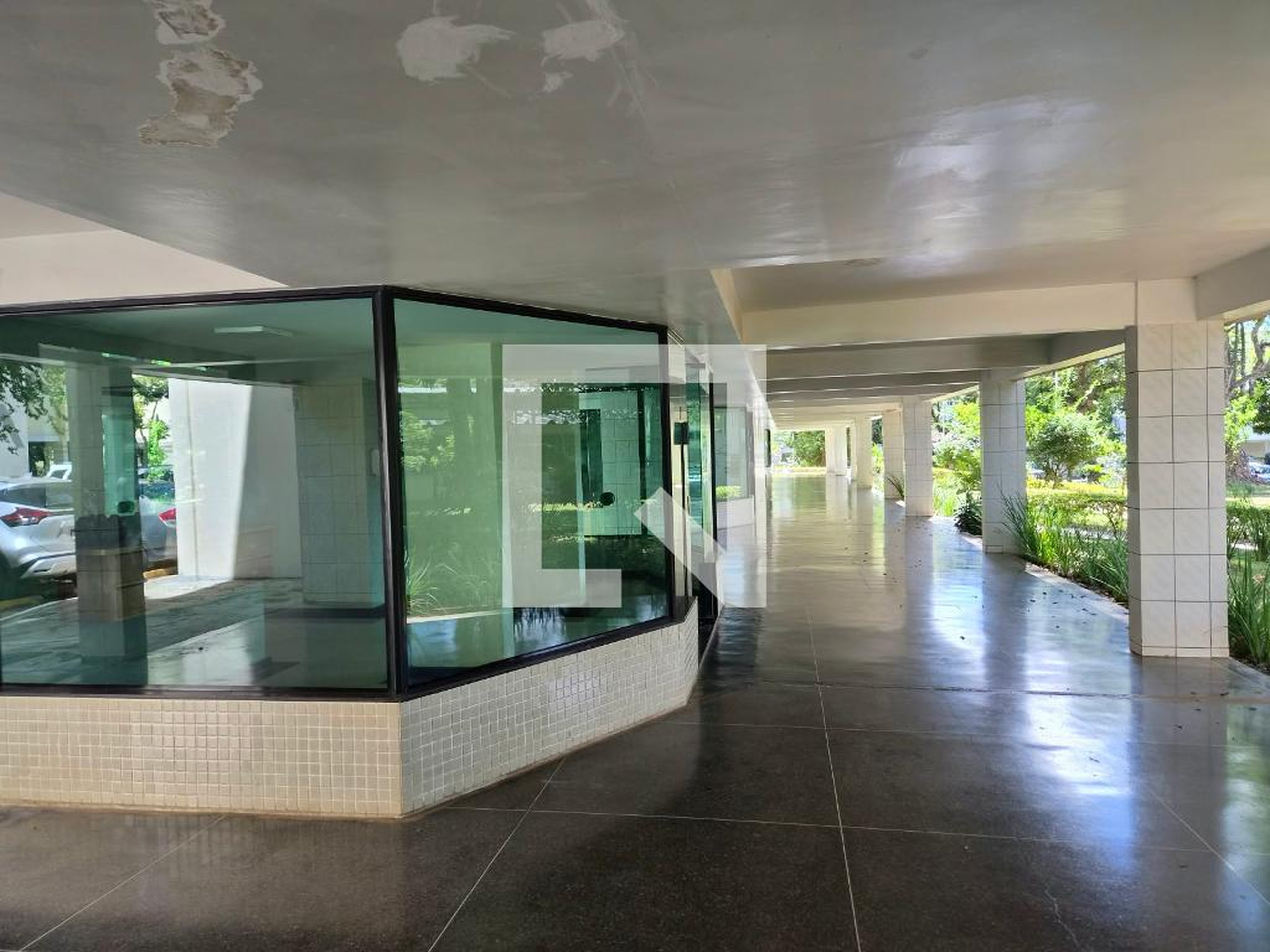 Hall de entrada Condomínio em SHCN CLN 410 BL B, s/n