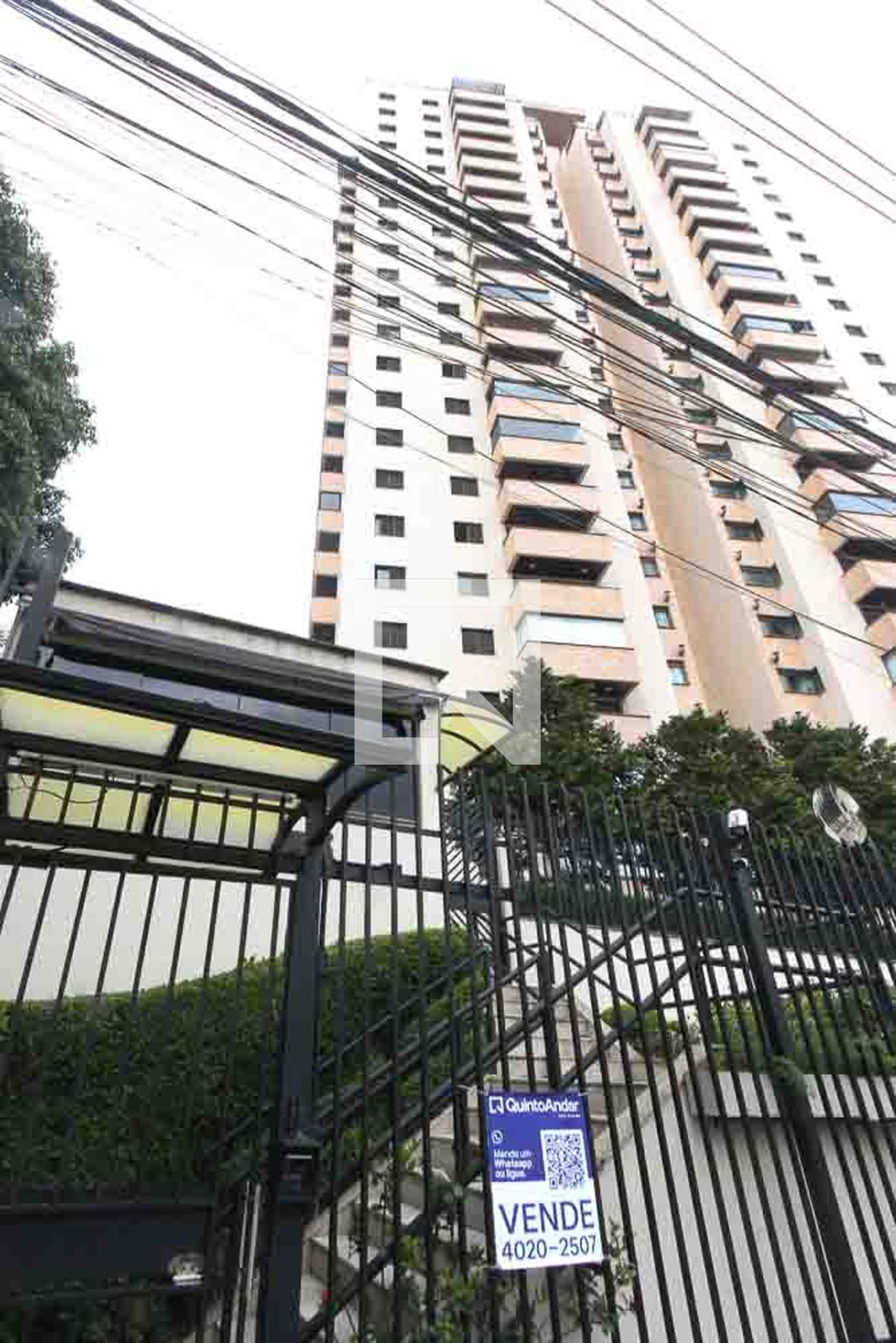 Fachada Edifício Eastower Residencial