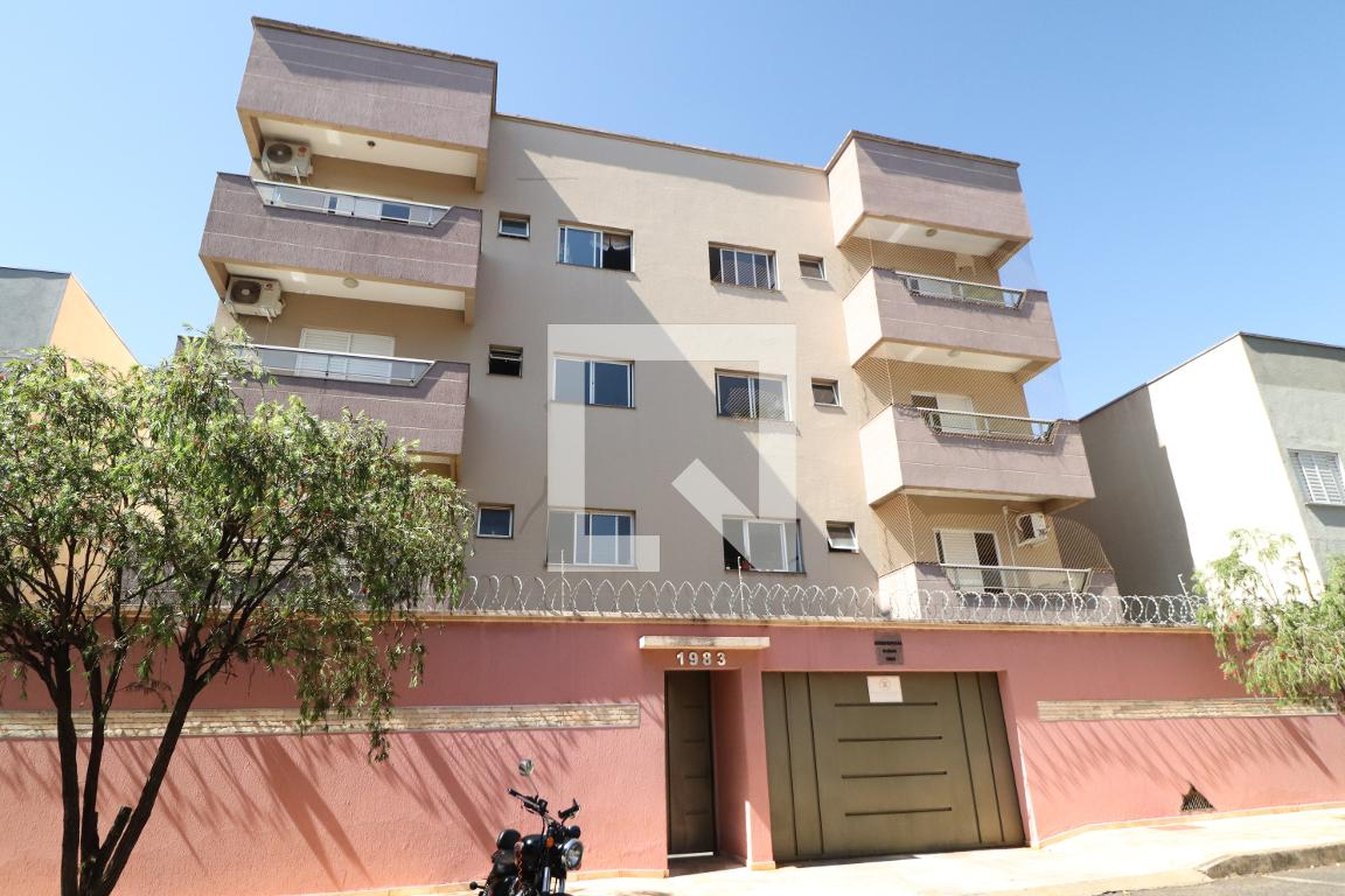 Fachada Residencial Dubai