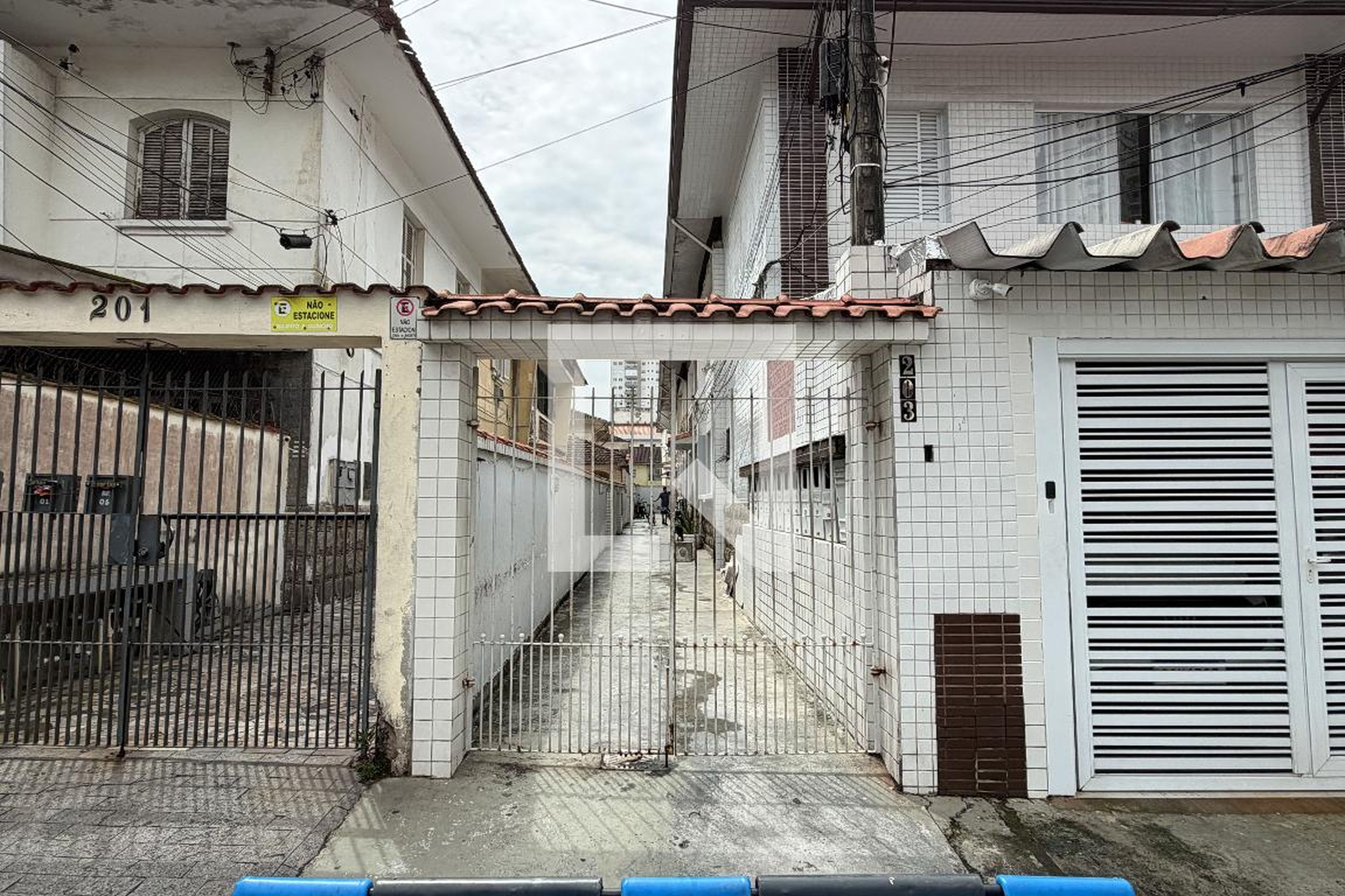 Fachada Condomínio em Rua Benedito Ernesto Guimarães, 203