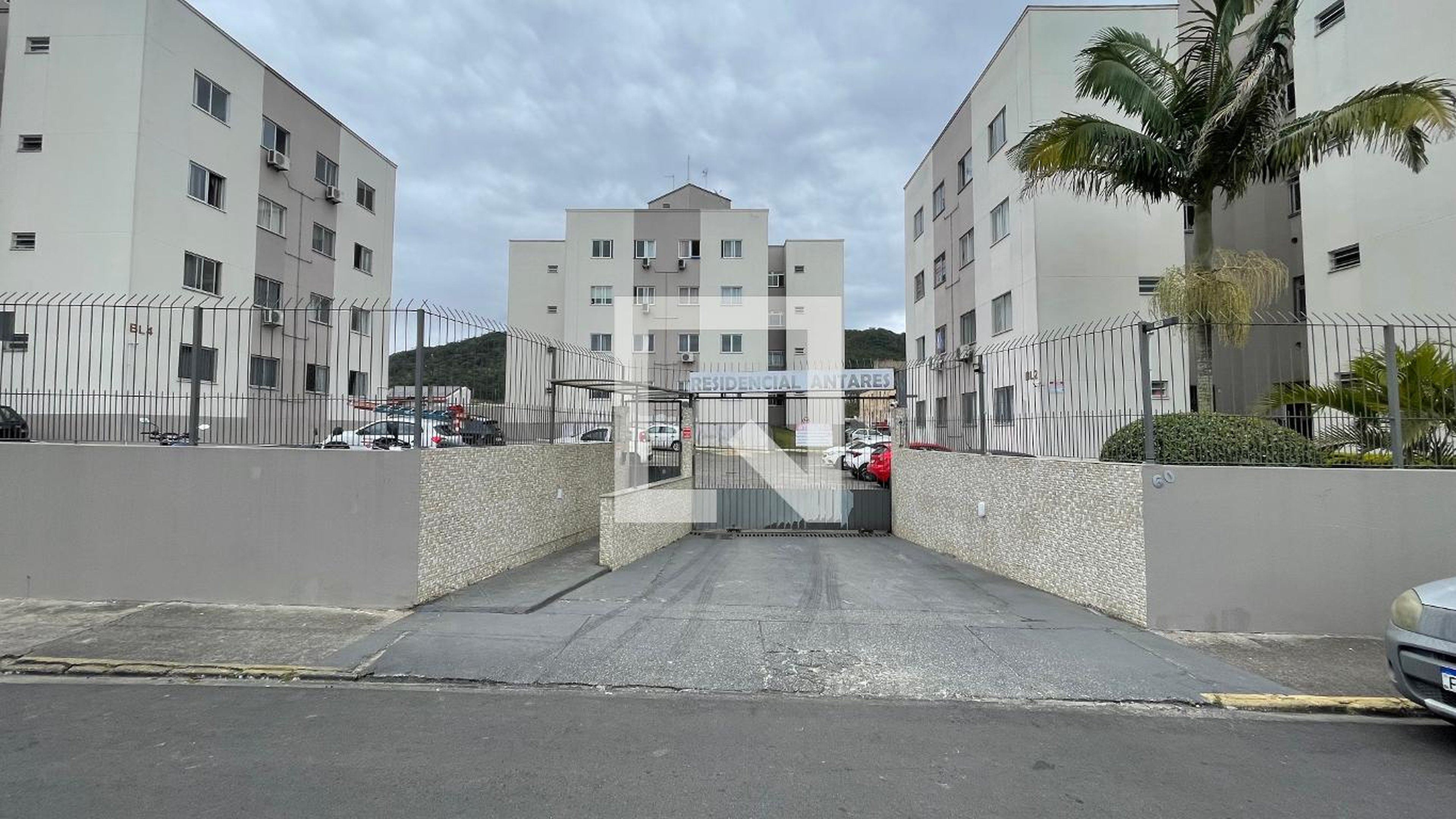 Fachada do Prédio Condomínio em Rua Afrísio de Senna Vaz, 52