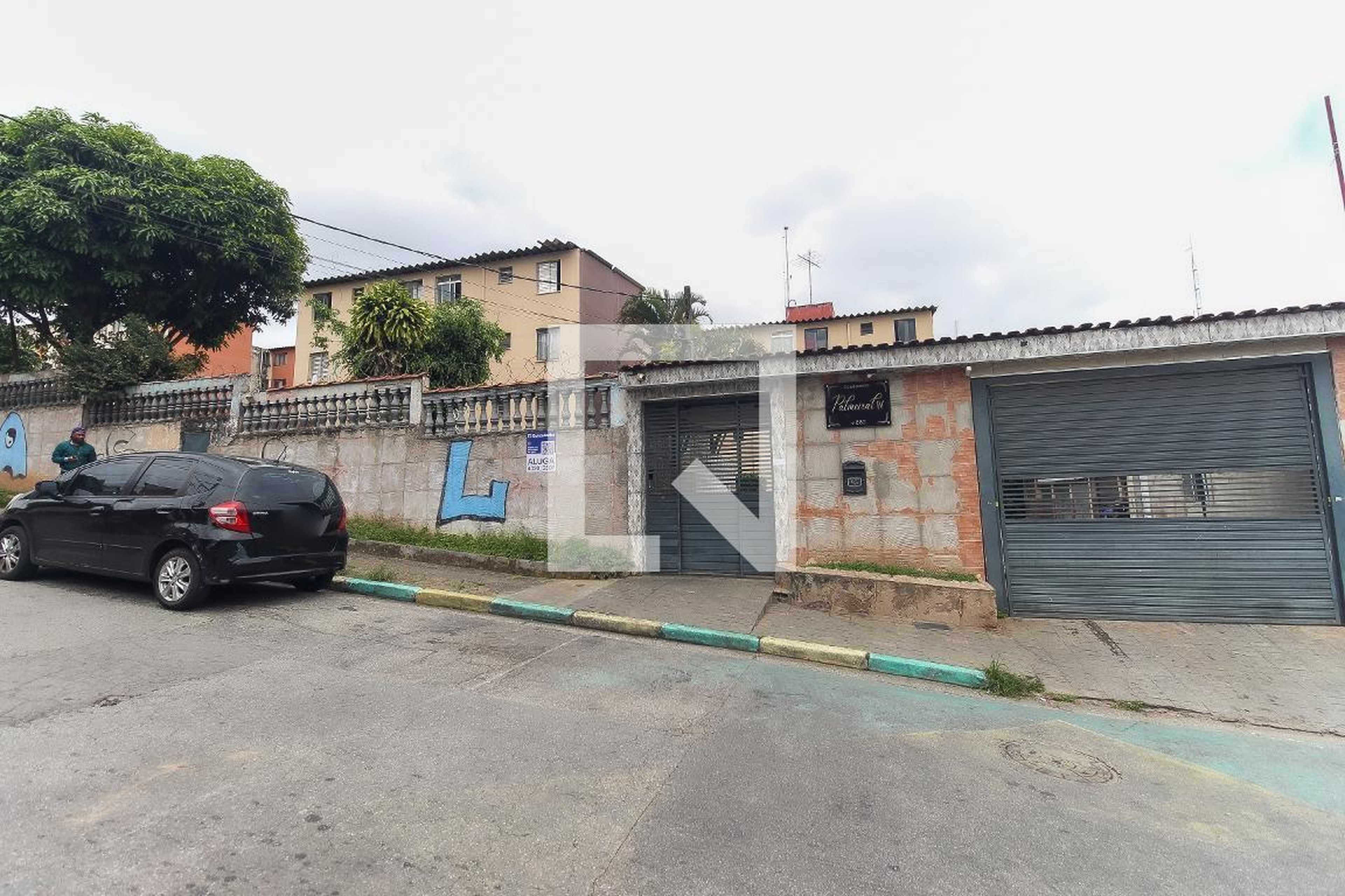 Fachada do Prédio Condomínio em Rua Moisés de Corena, 880