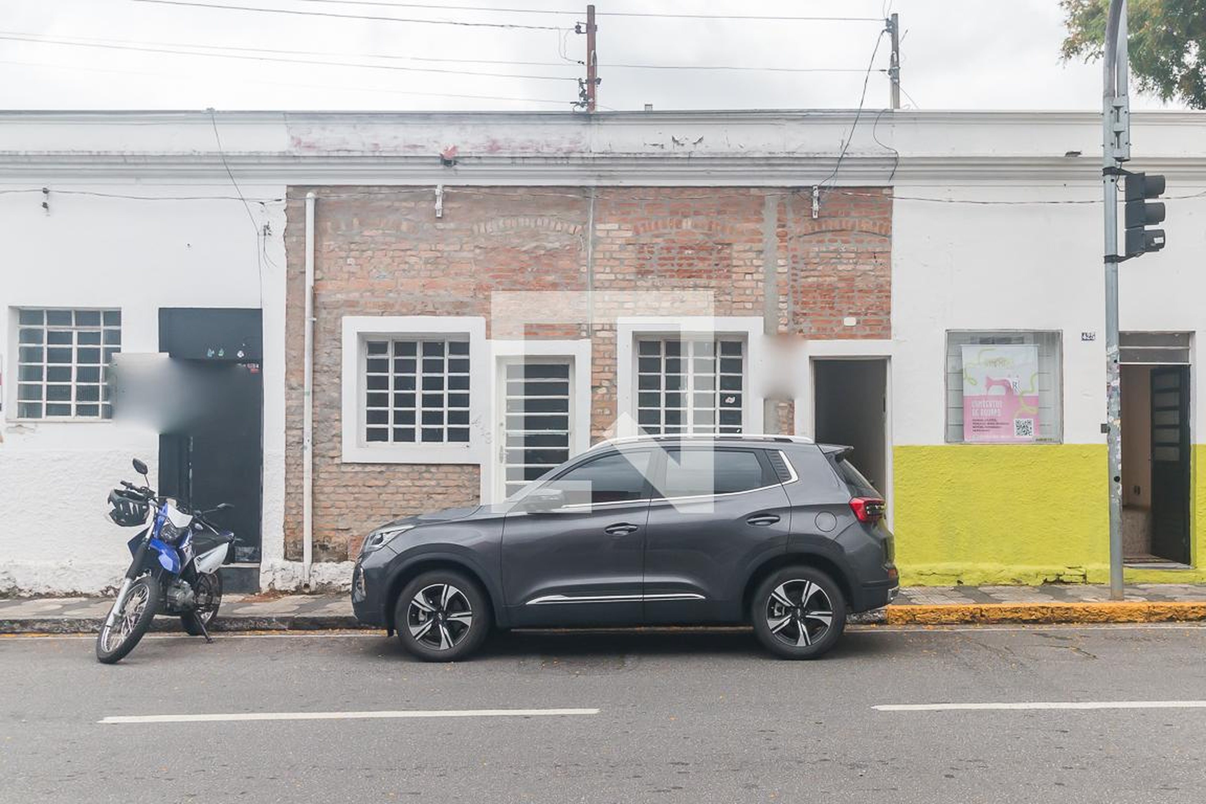 Fachada Condomínio em Rua Antônio Cândido Viêira, 423