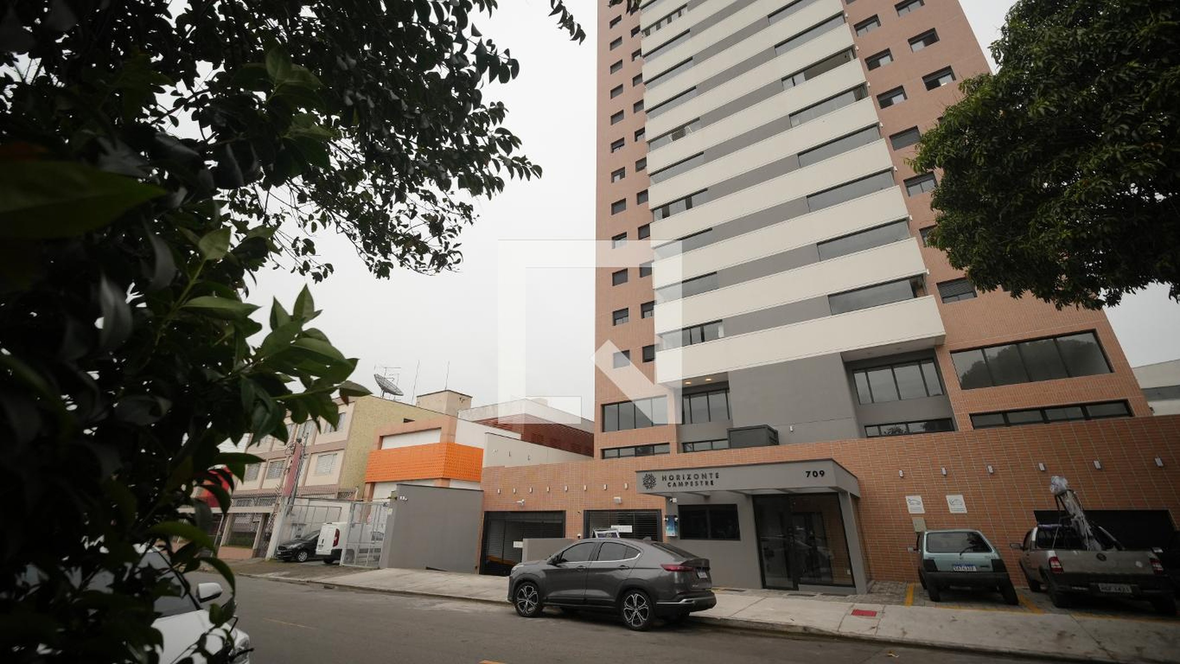 Fachada do Prédio Condomínio em Rua dos Coqueiros, 707